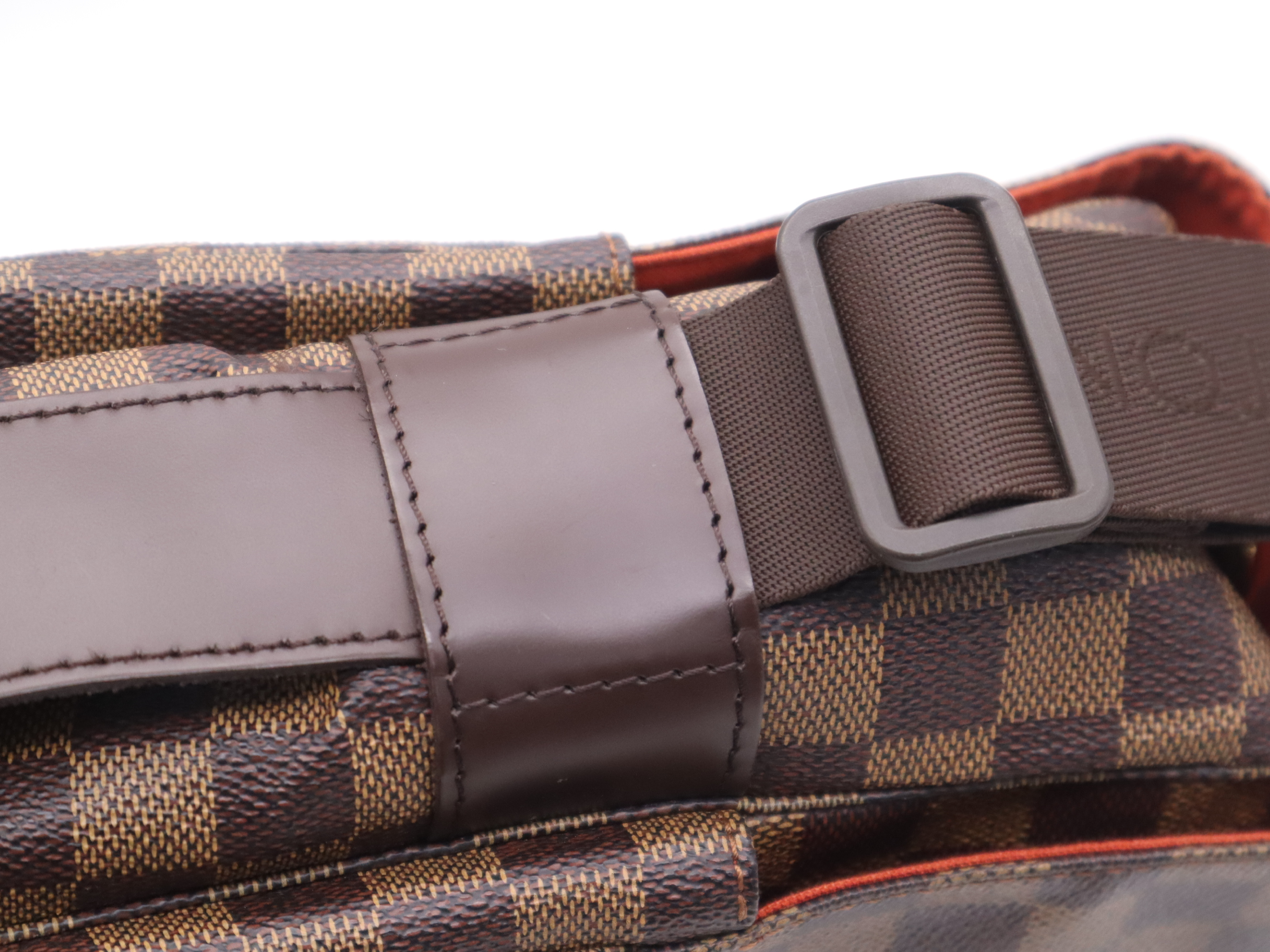 N45255 Damier Naviglio Shoulder Bag — view 8