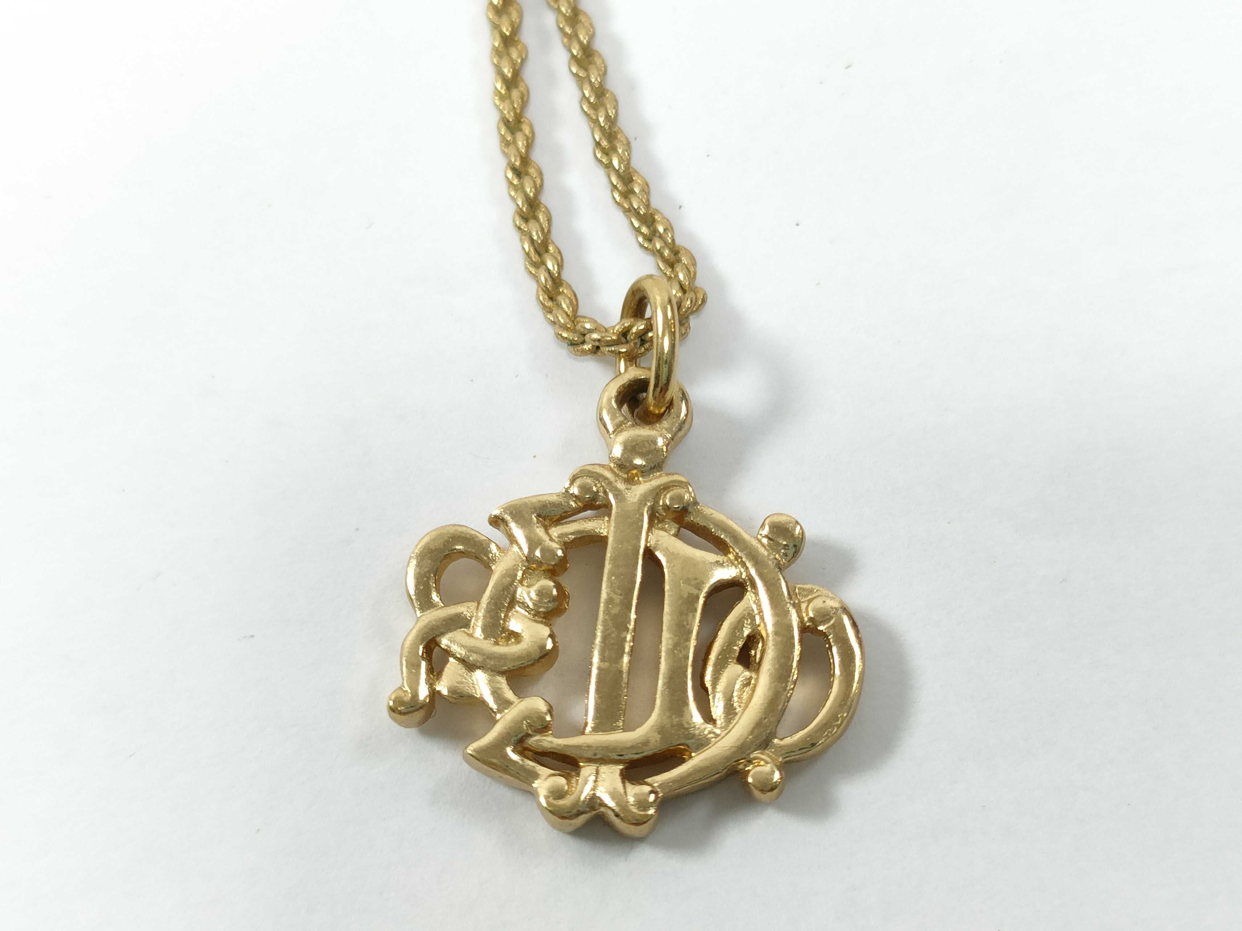 Necklace — view 3