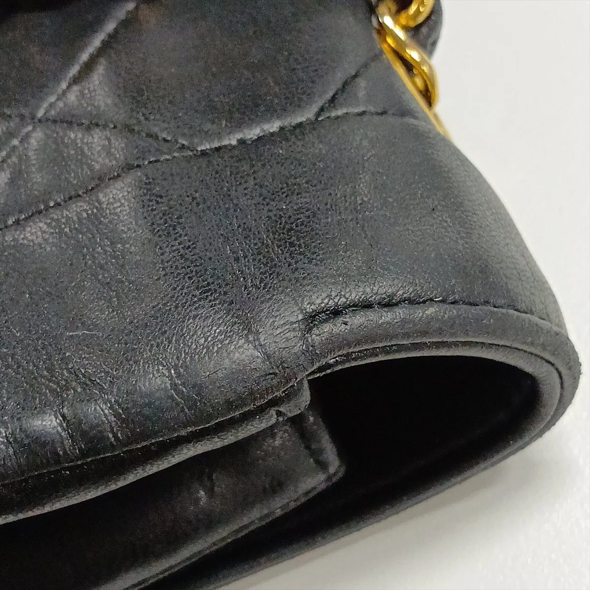 Matelassé Lambskin Single Flap Single Chain Bag, Diana Flap, Black with Gold Hardware, Item No. 1788377, Series 1 — view 9