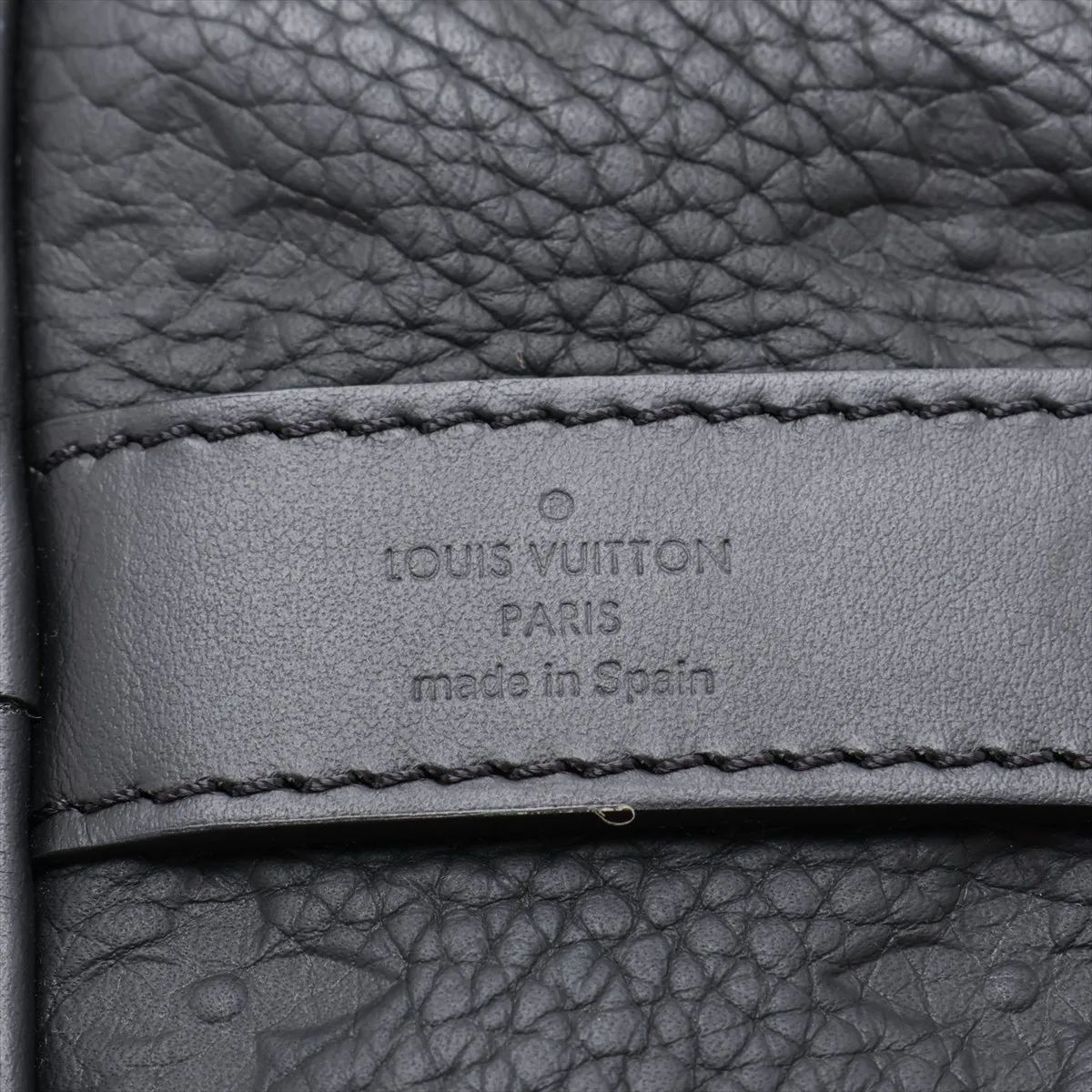 Taurillon Monogram Keepall Bandoulière 25 M20900 Black with initials, RFID responsive. — view 10