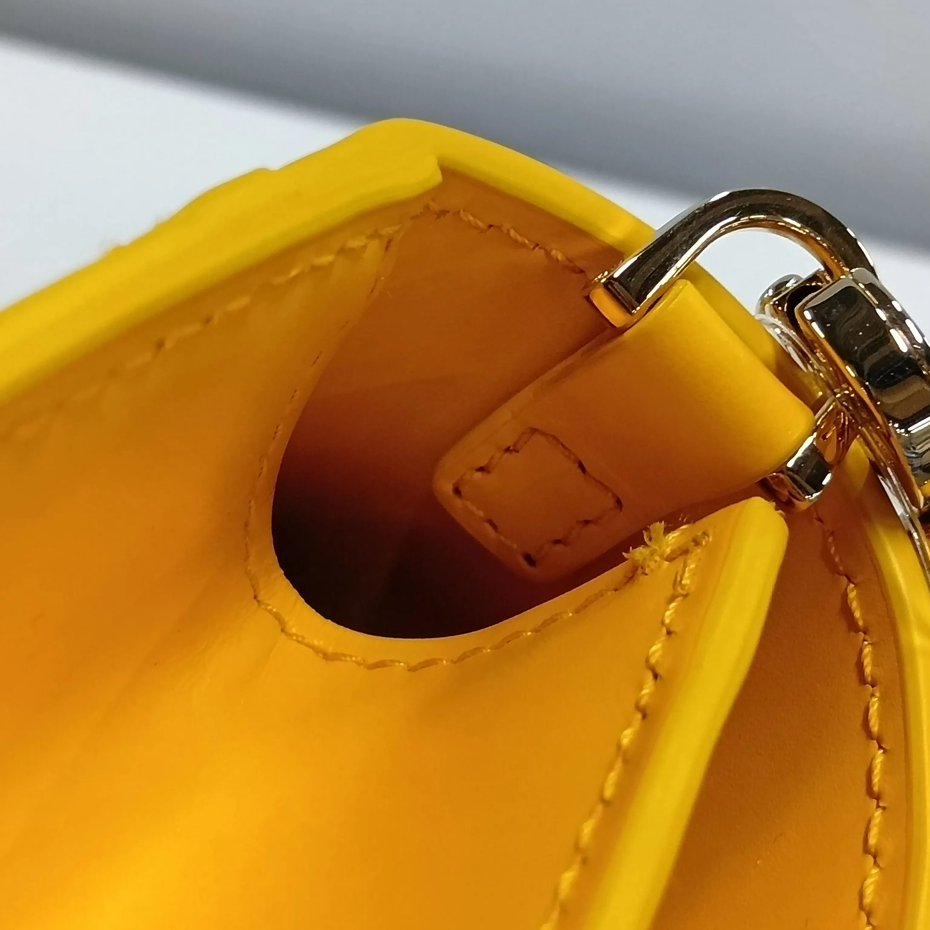 Serpenti Leather Chain Shoulder Bag, Yellow, with Mirror — view 14