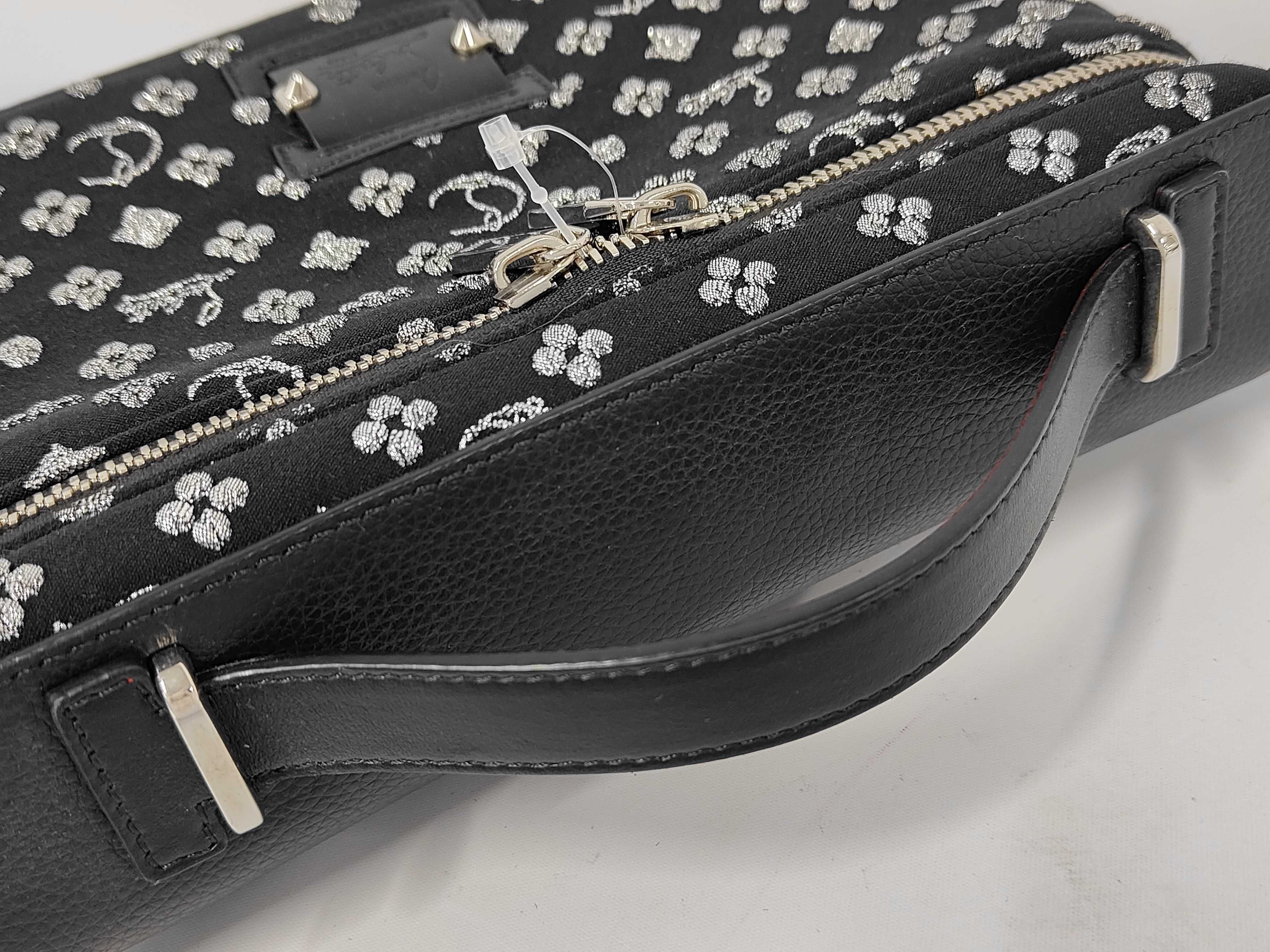 Kipi Pouch (Shoulder strap missing) - Handbag — view 3