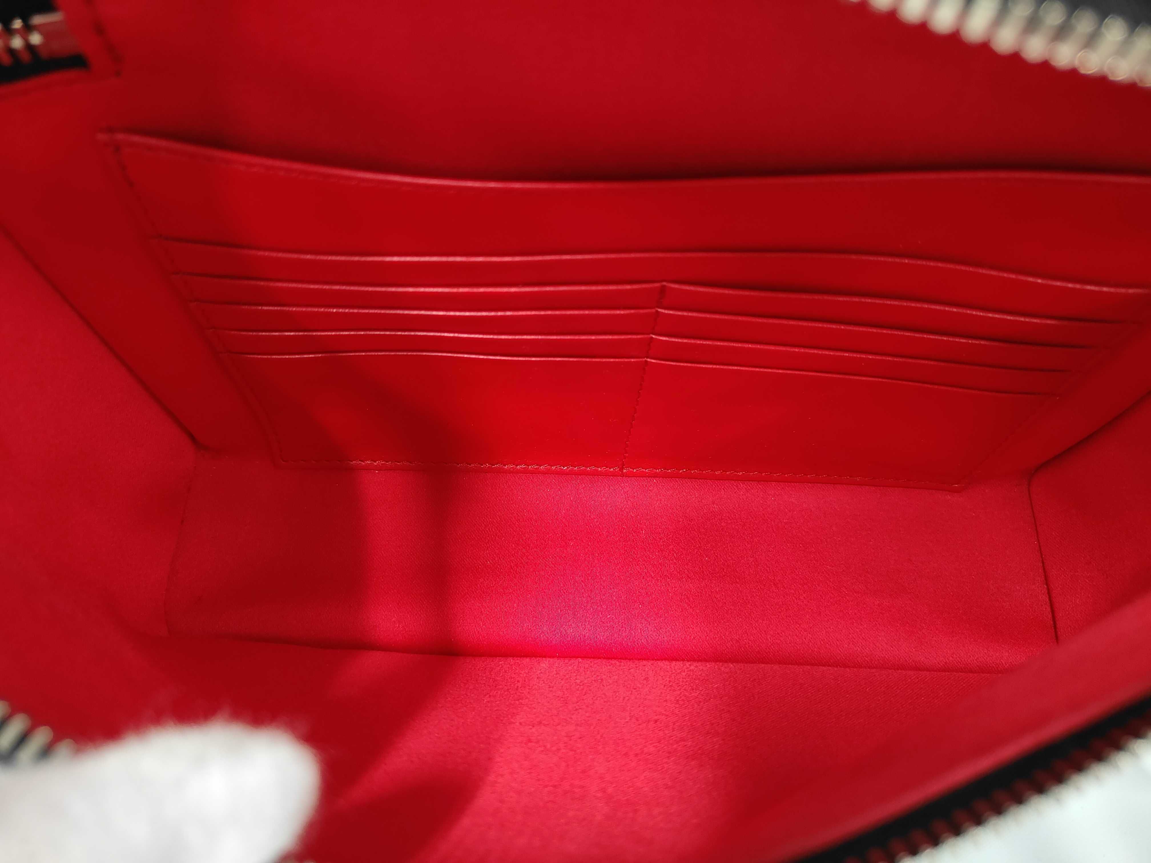 Kipi Pouch (Shoulder strap missing) - Handbag — view 8
