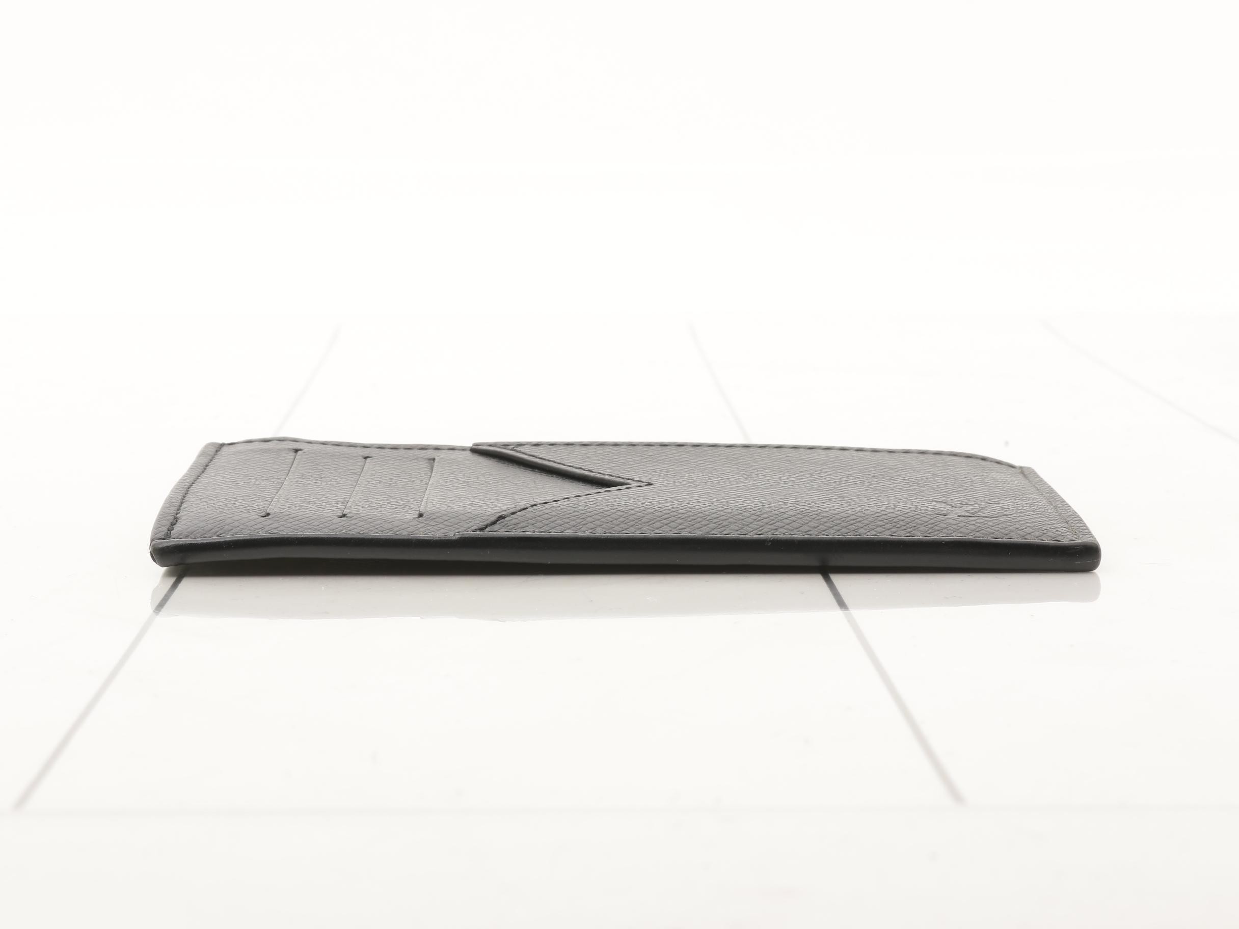 Coin card holder — view 3