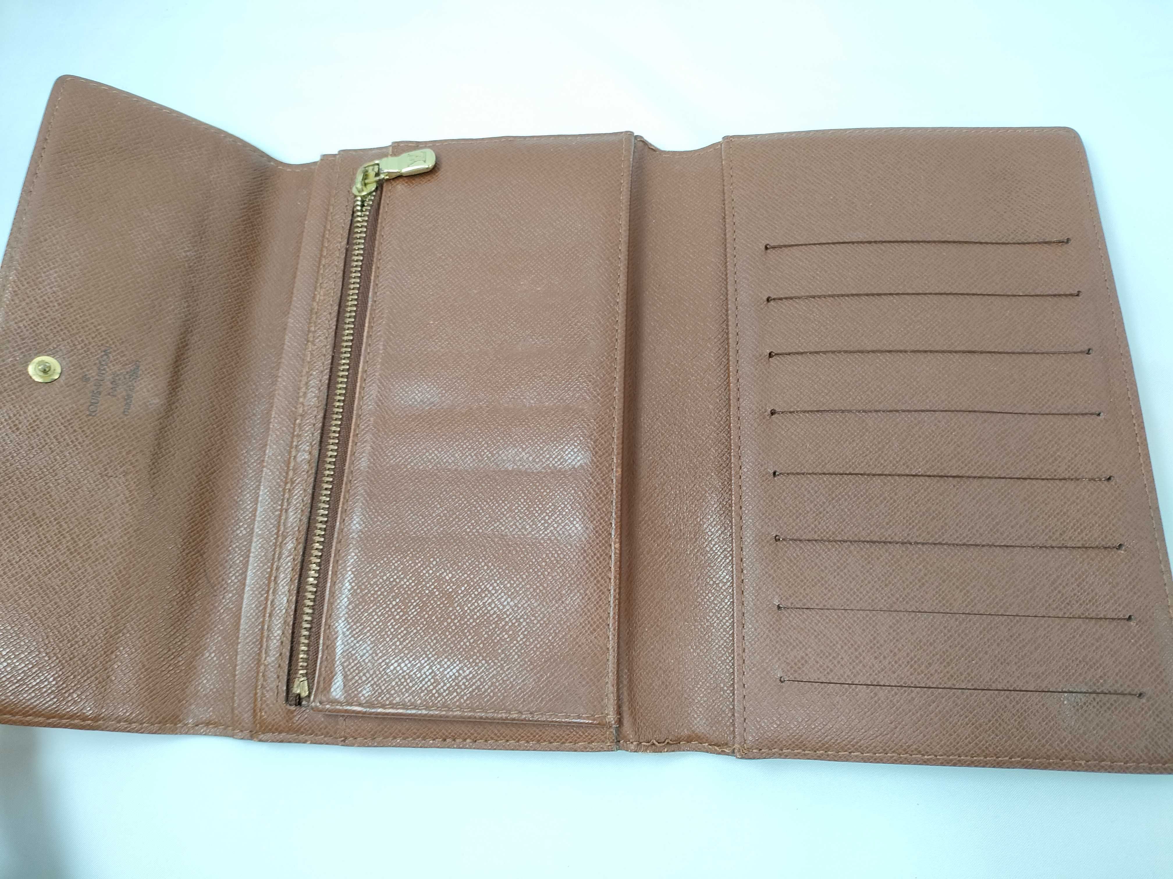 Monogram LV Monogram Pochette Passeport M60135/CA0071 Wallet — view 9
