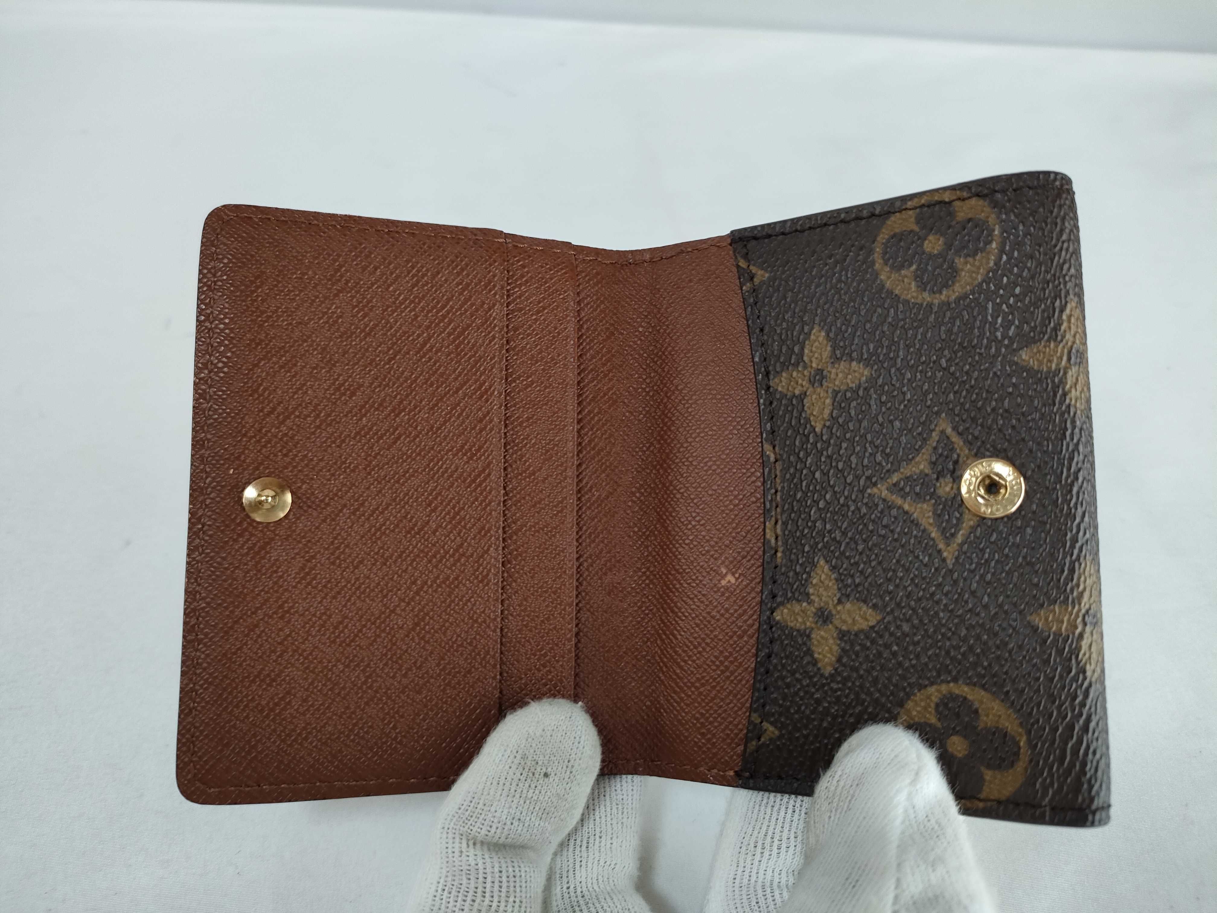 Monogram M61927 Ludlow Coin Case — view 10