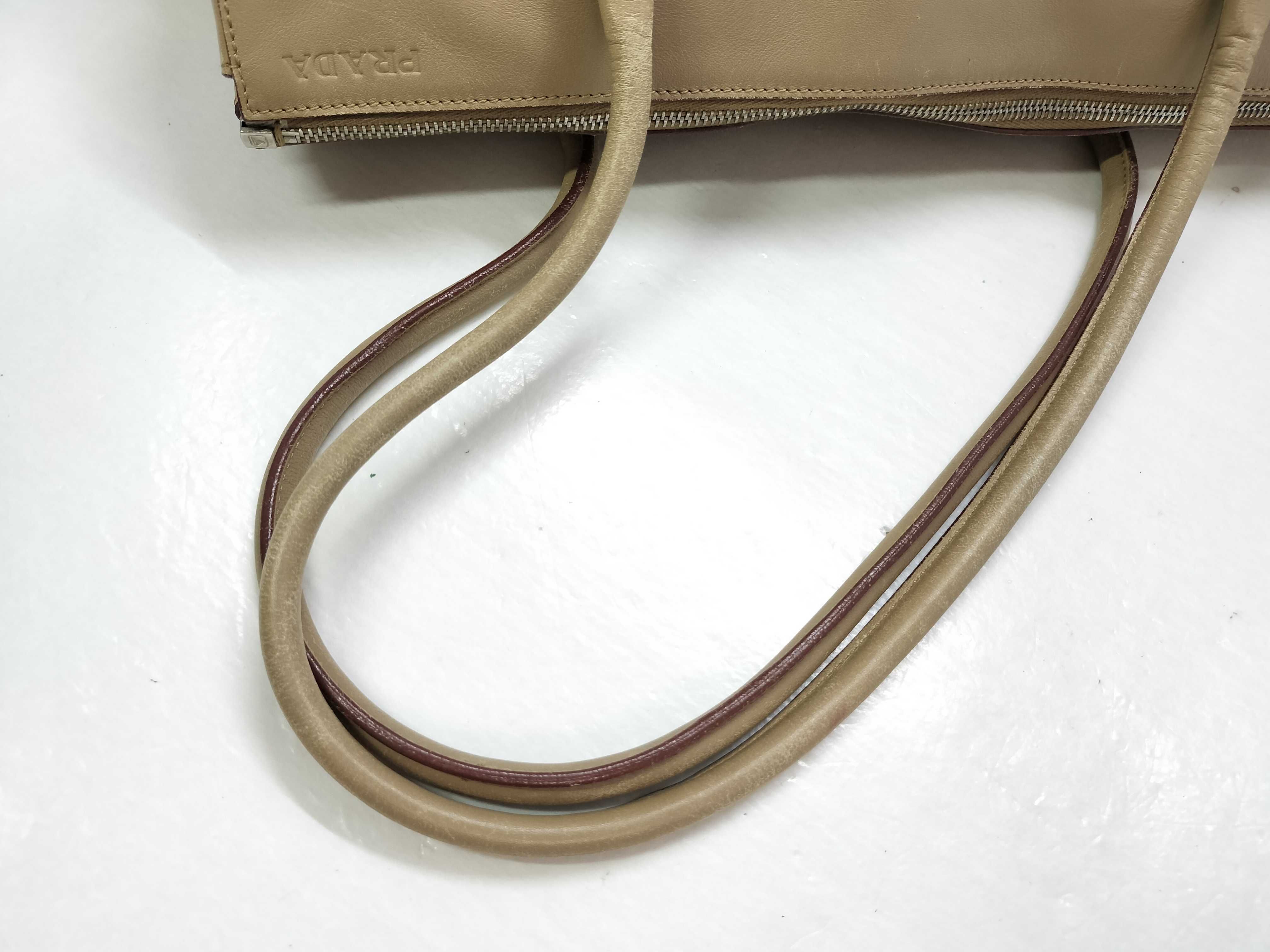 leather handbag, white, no tag, tote bag — view 3