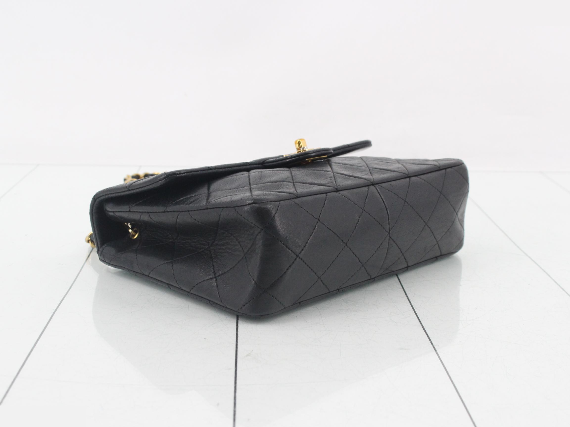 Matelassé Chain Shoulder Bag with Gold Coco Mark — view 5