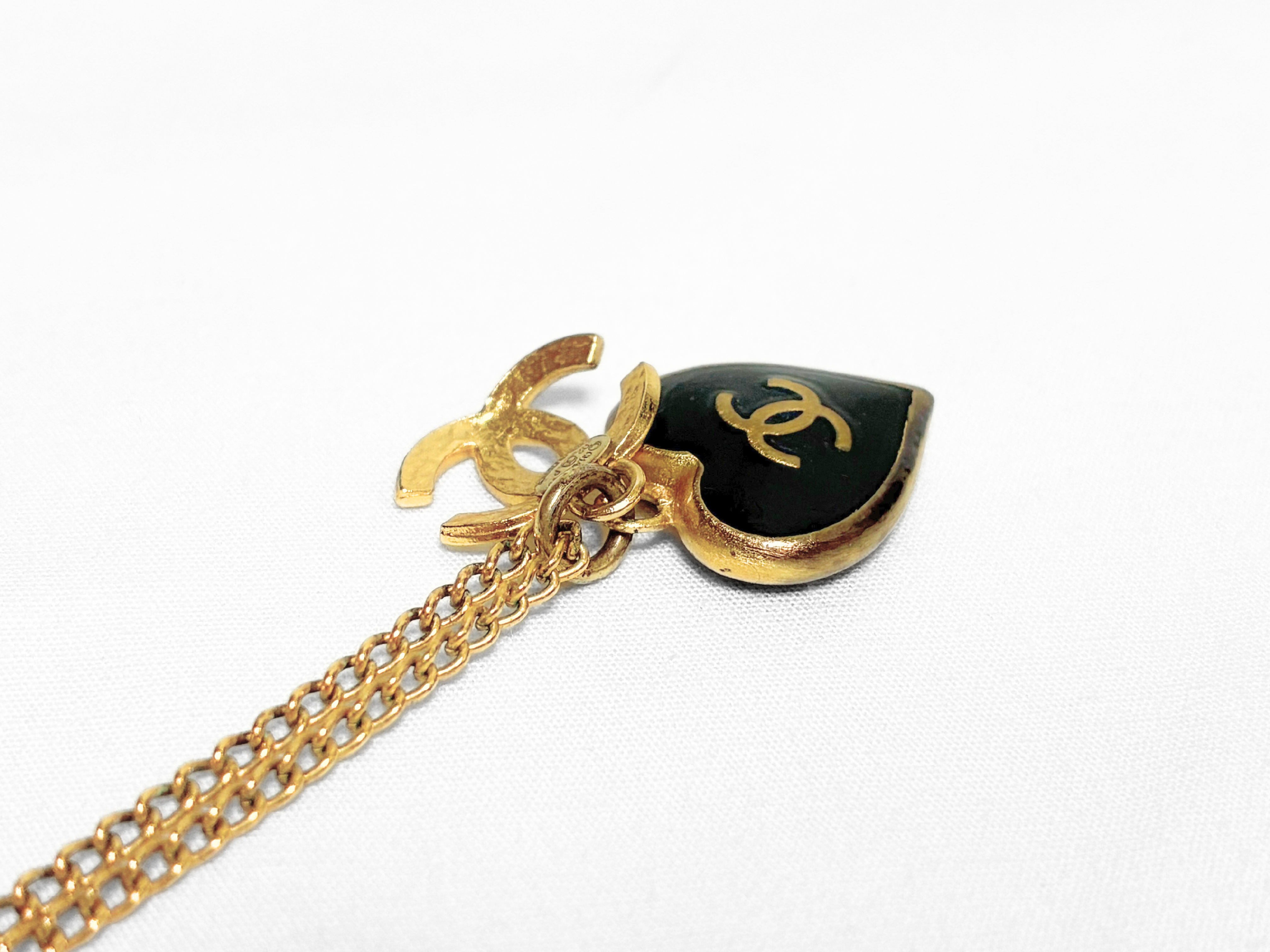 02P Heart Necklace Coco Mark Gold Necklace — view 5