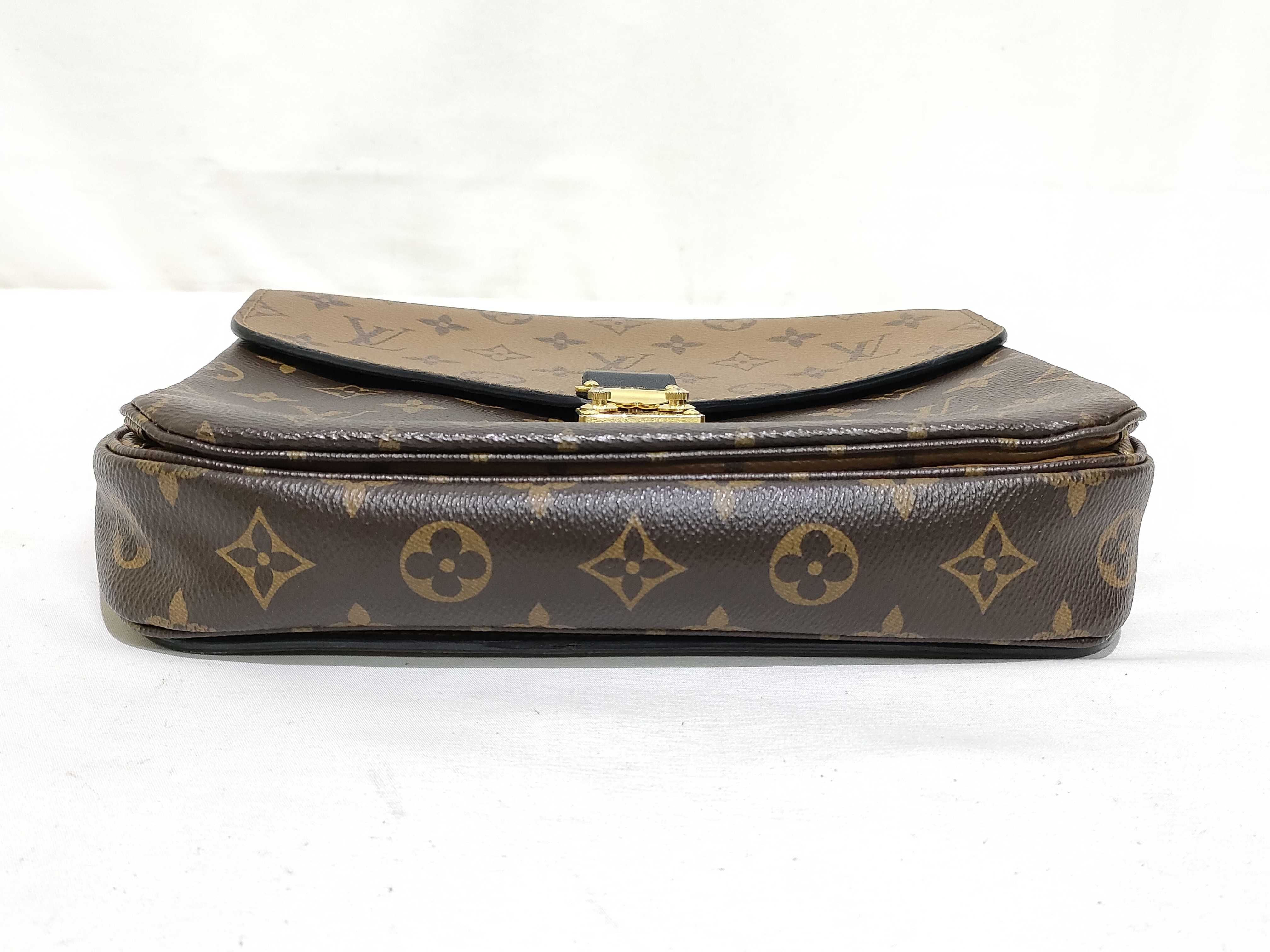 Monogram Louis Vuitton Monogram Message Shoulder Bag Handbag — view 7