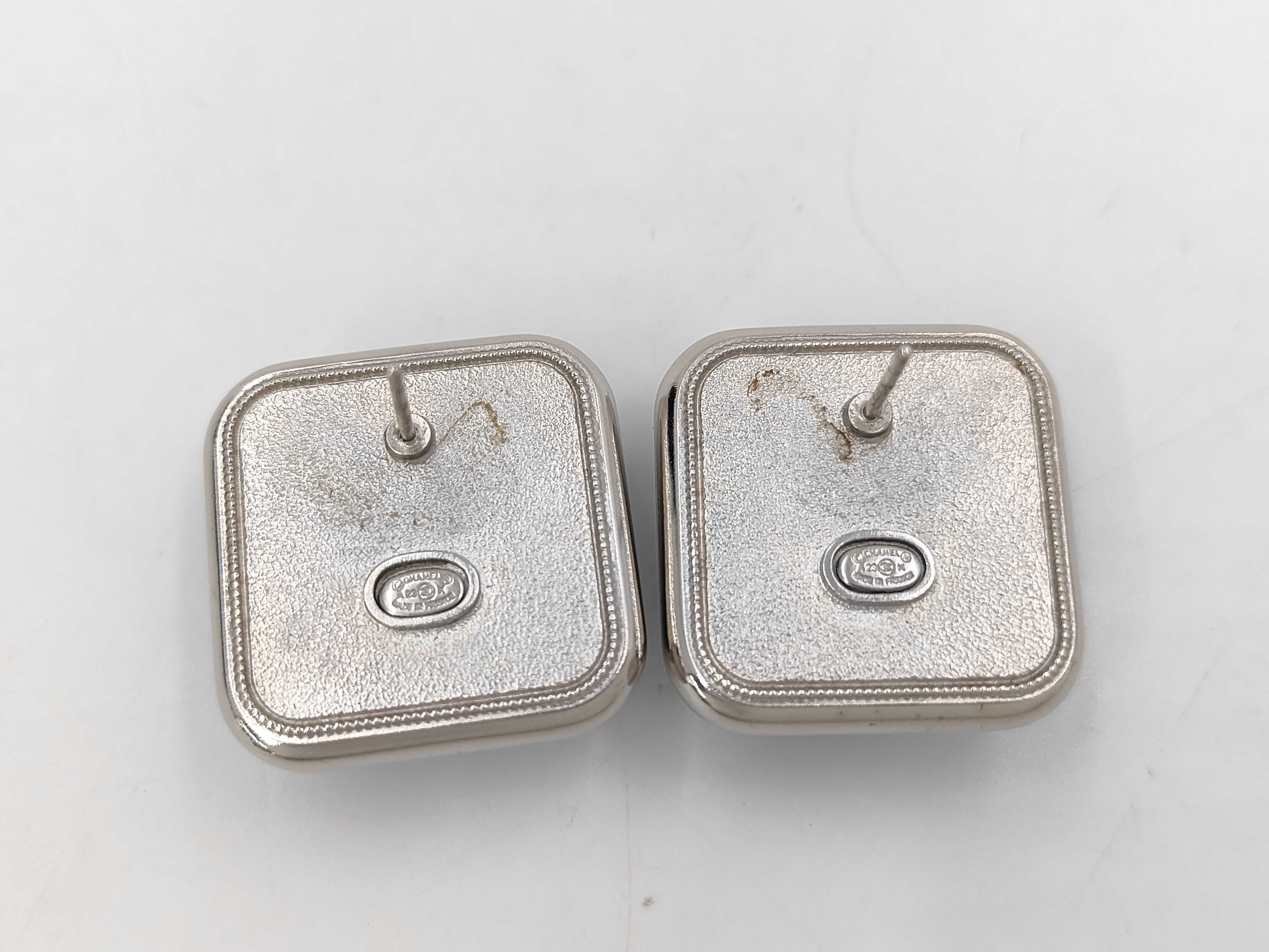 CC logo square earrings — view 3
