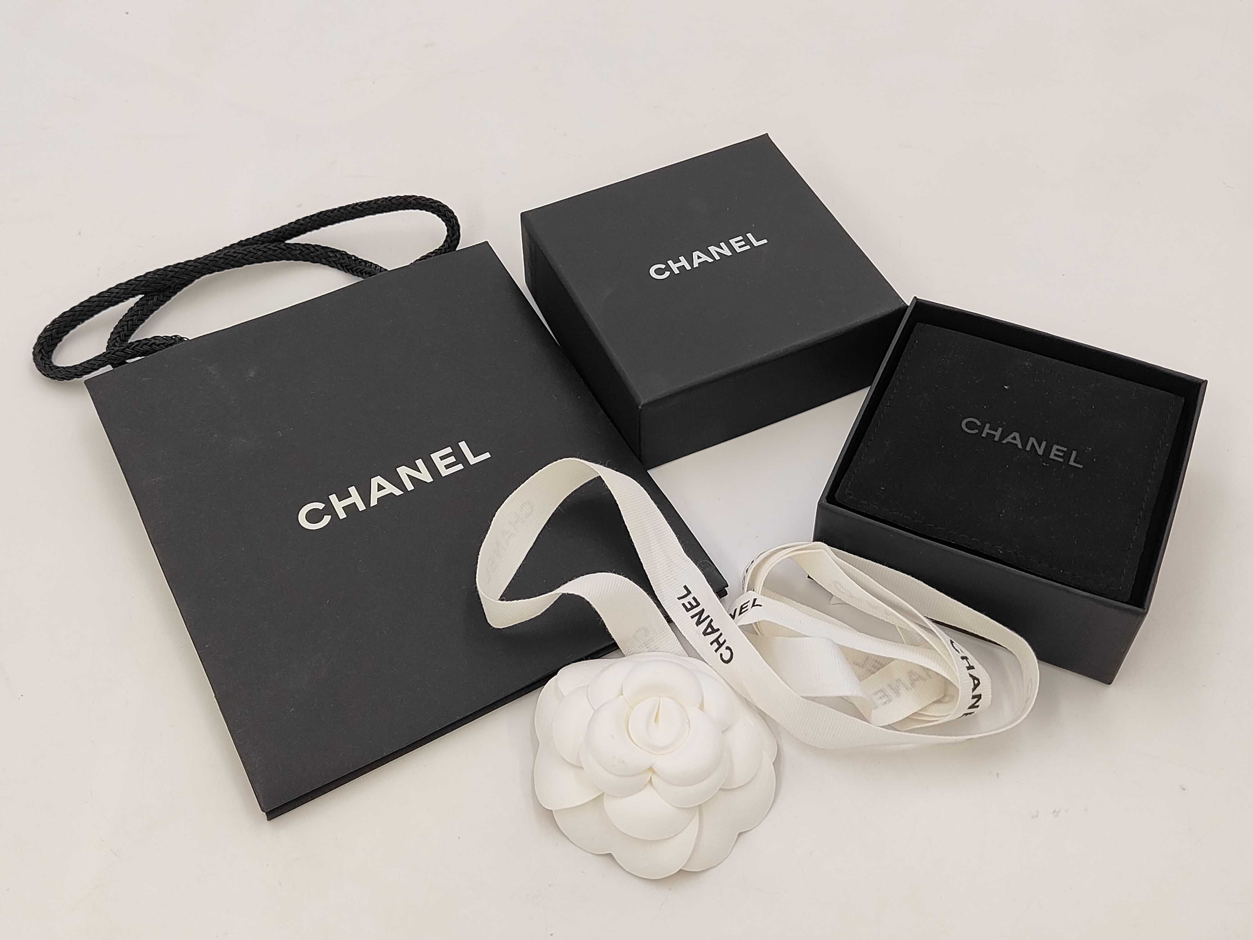 CC logo square earrings — view 8