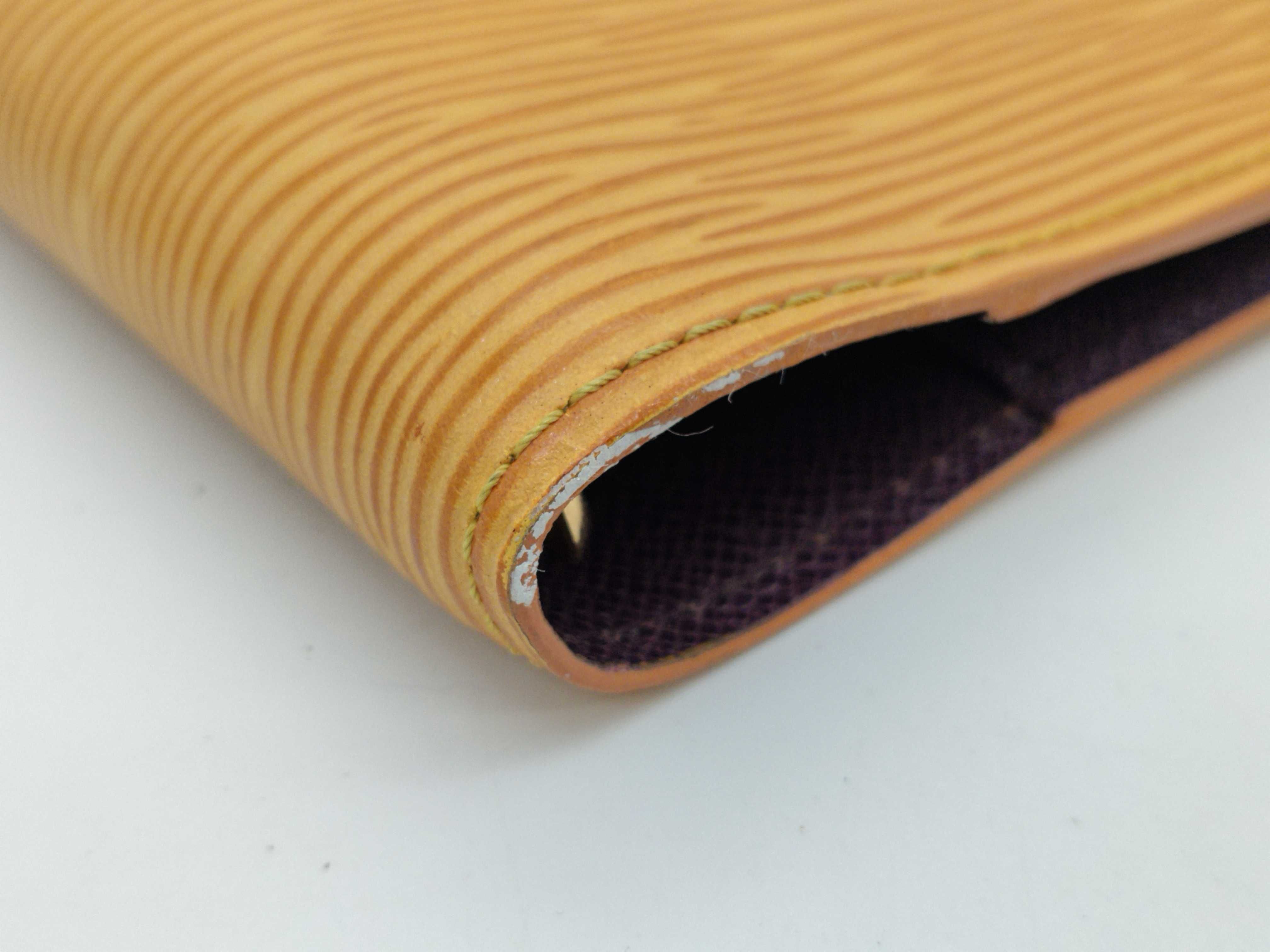 LV Epi Agenda PM R20059 Notebook Cover — view 4