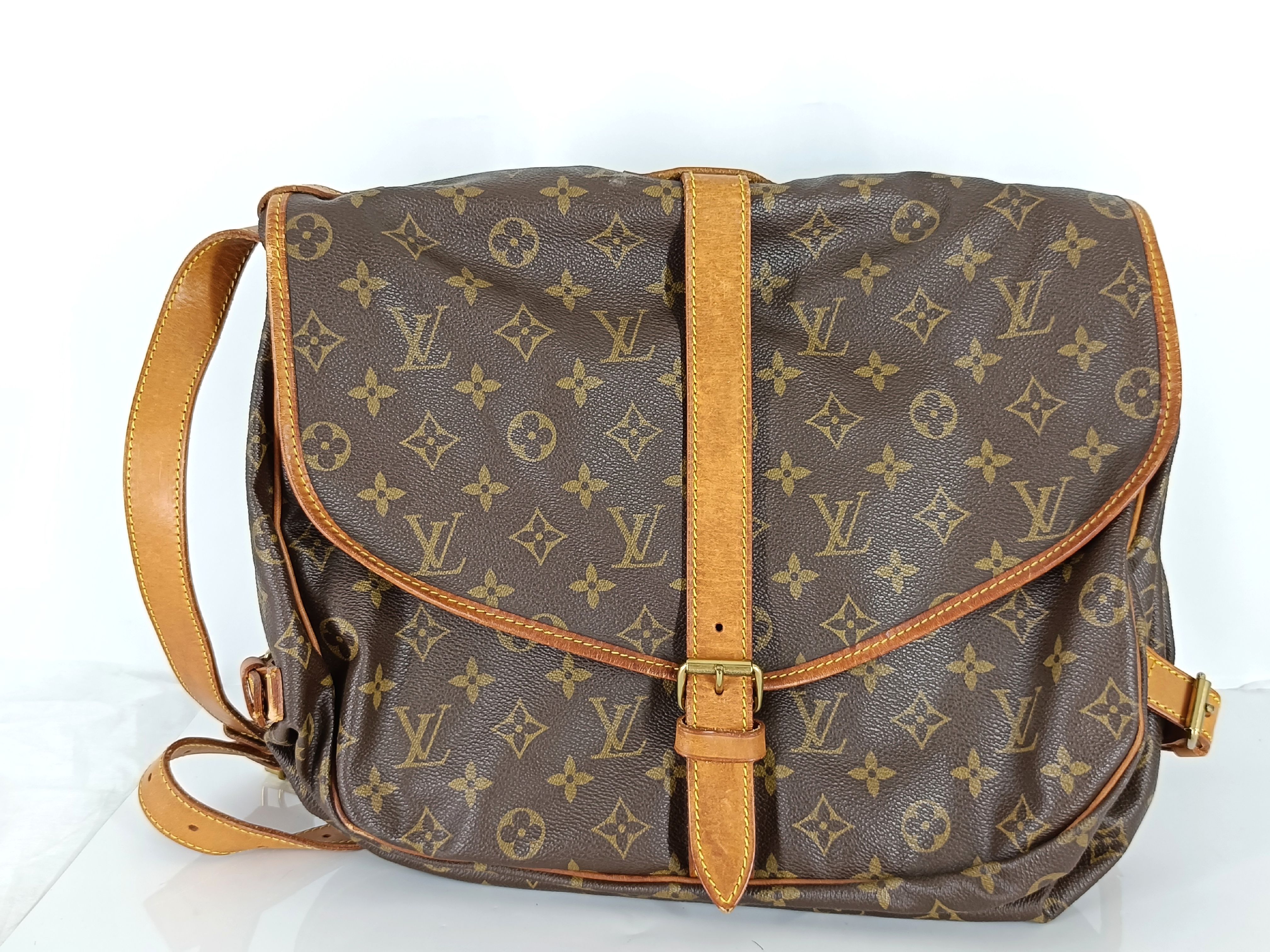 Monogram Louis Vuitton Monogram M42254 Saumur 35 Shoulder Bag