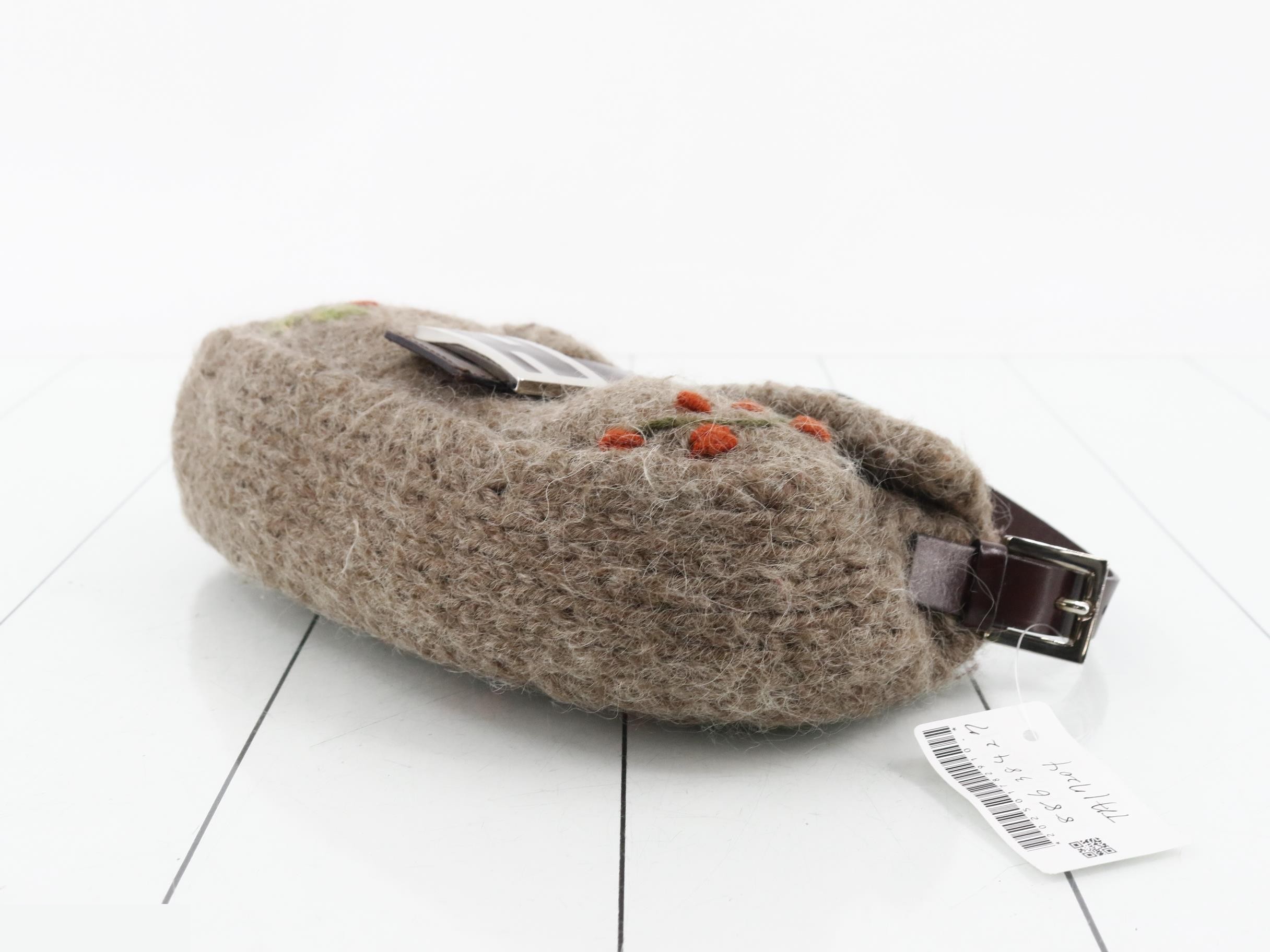 Mamma Bucket Wool Shoulder Bag — view 6