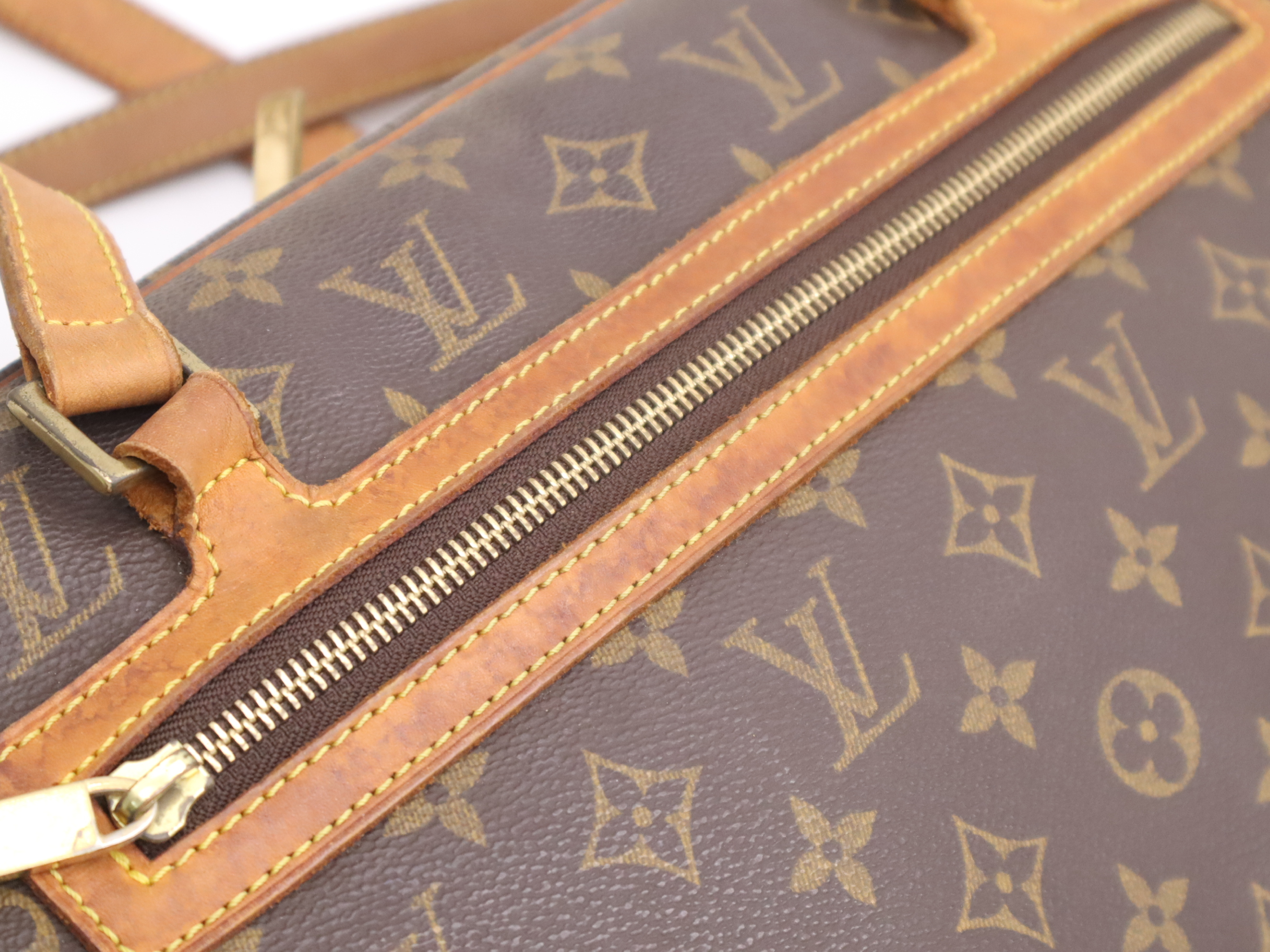 M51181 Monogram Cite GM Shoulder Bag — view 11