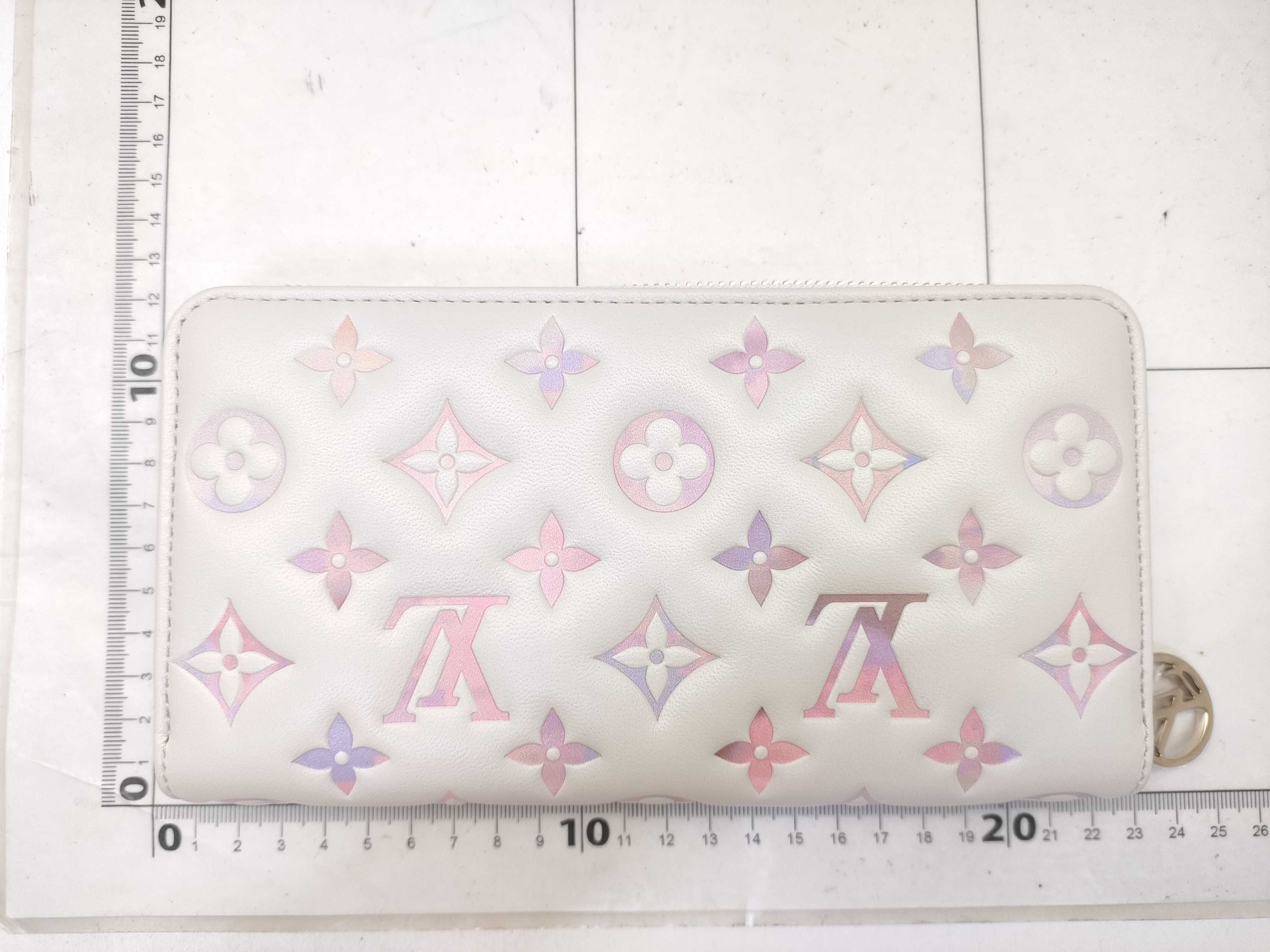 Monogram Zippy Wallet Long Wallet Dream Beige M15091 Wallet — view 2