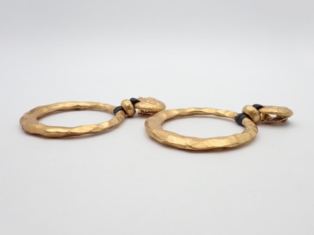 earrings, 93P — view 3