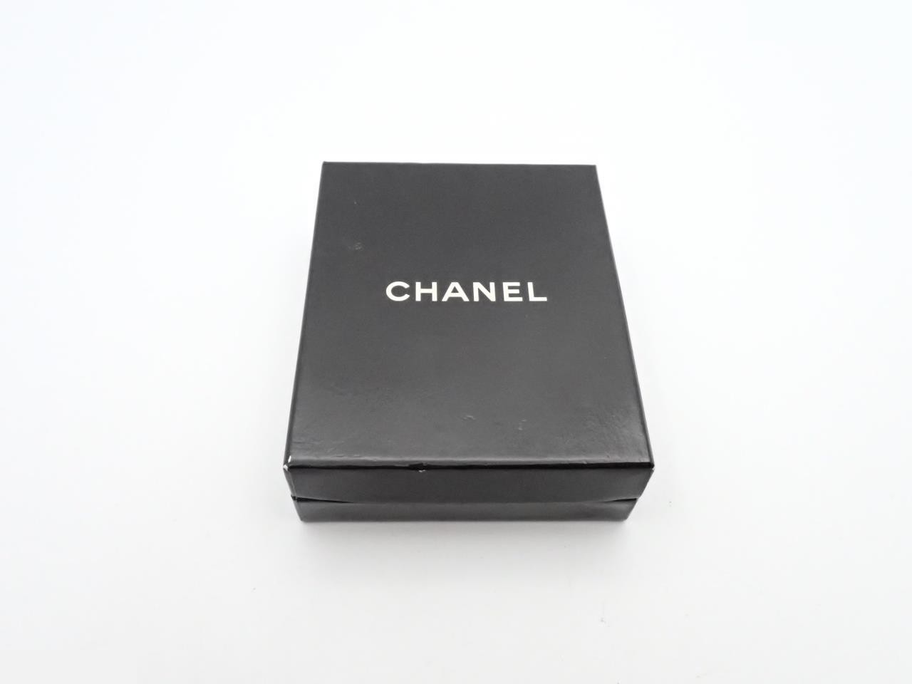 earrings, 93P — view 4