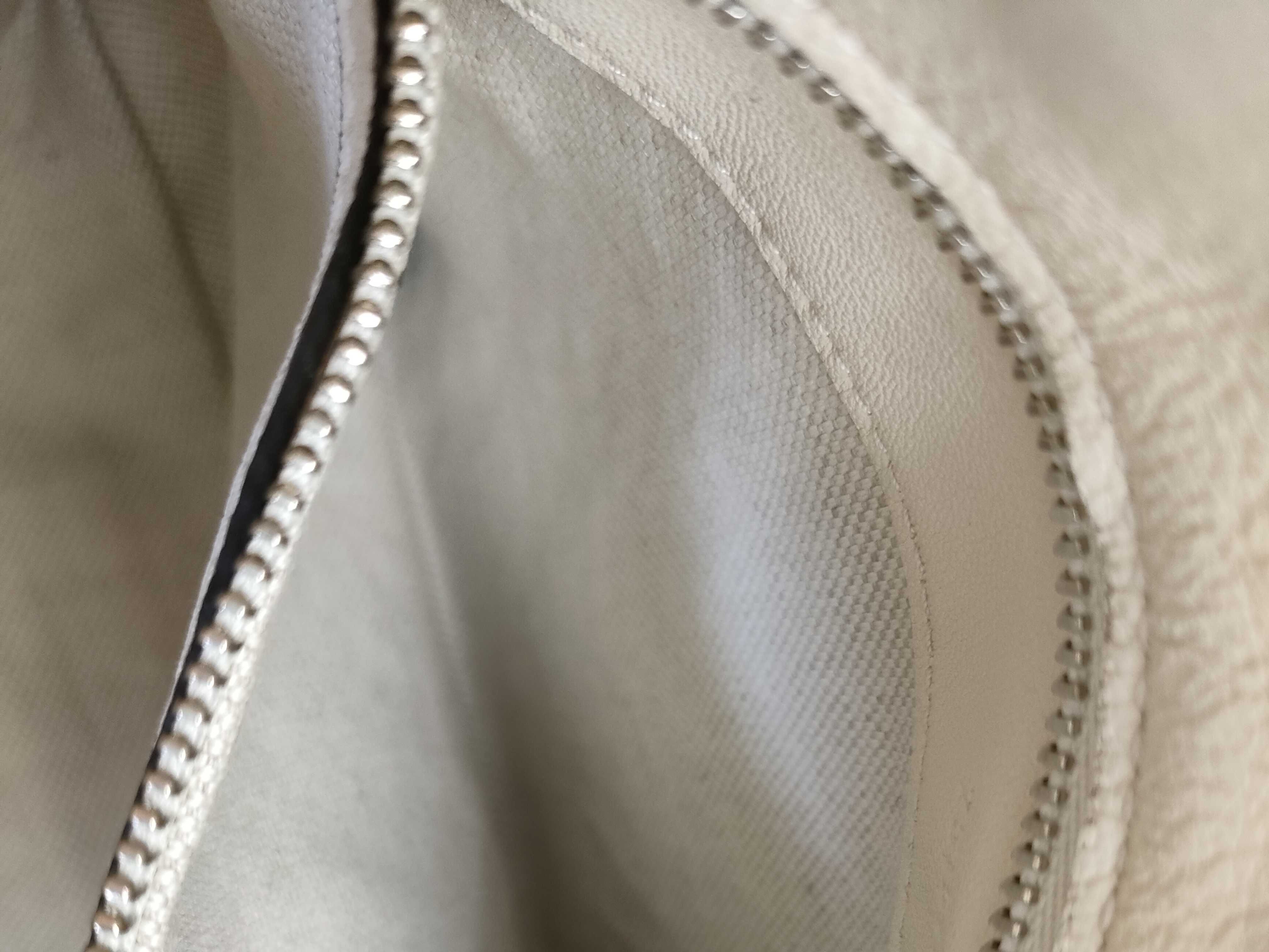 HS 2020s GUCCI Blondie Small Tote Bag — view 10