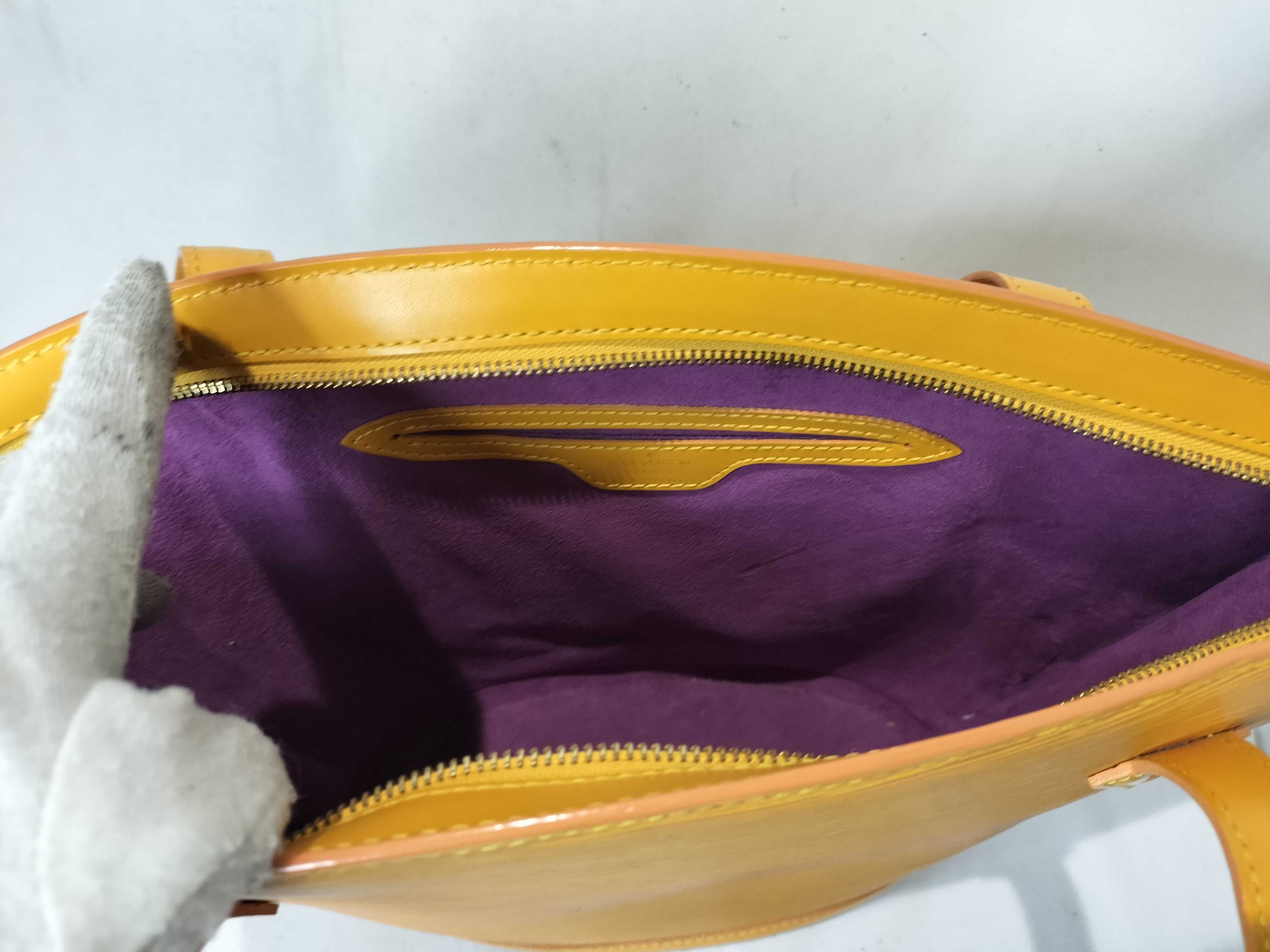 Epi Saint Jacques Handbag — view 10
