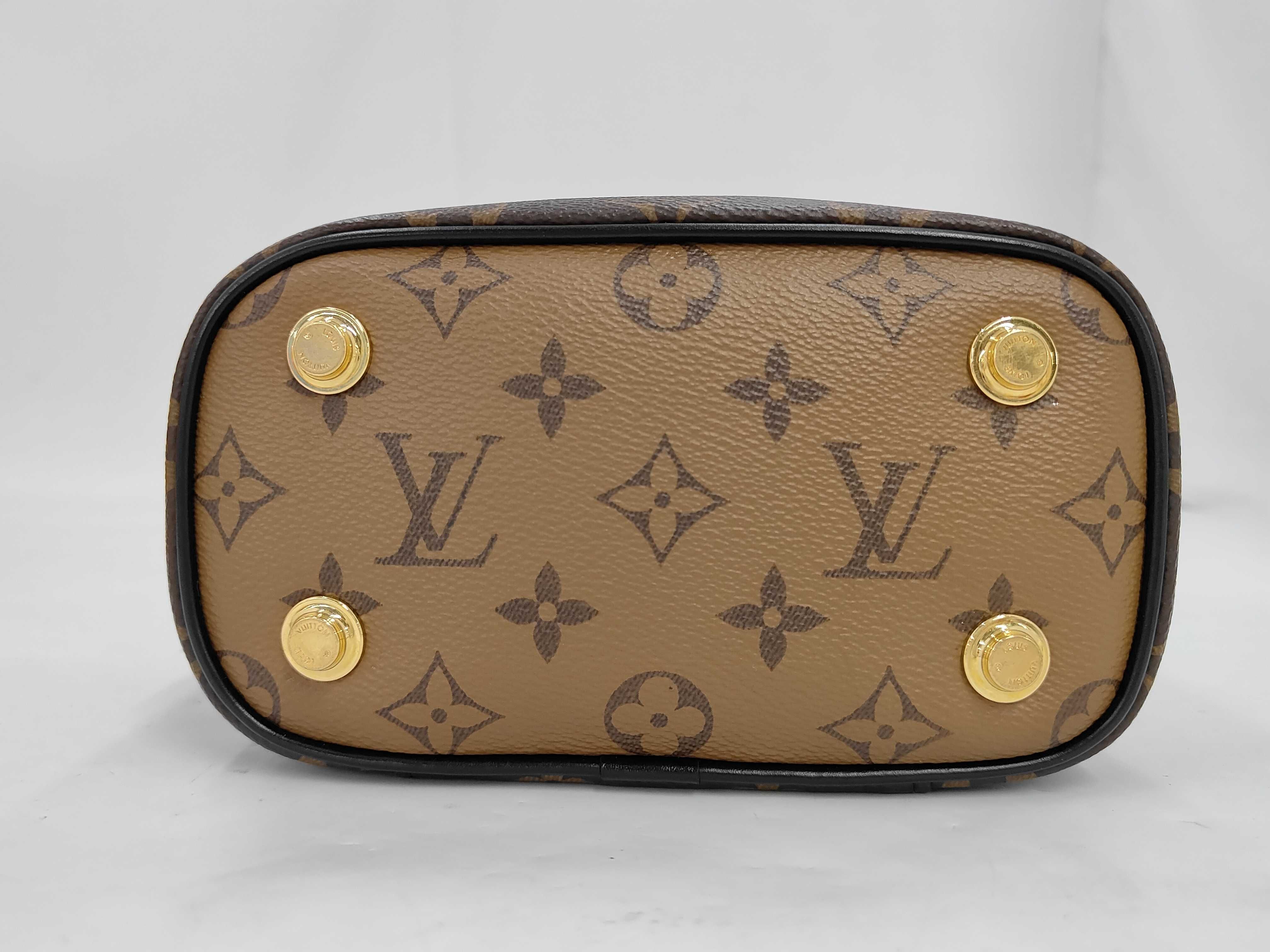 Vanity Shoulder Bag — view 3
