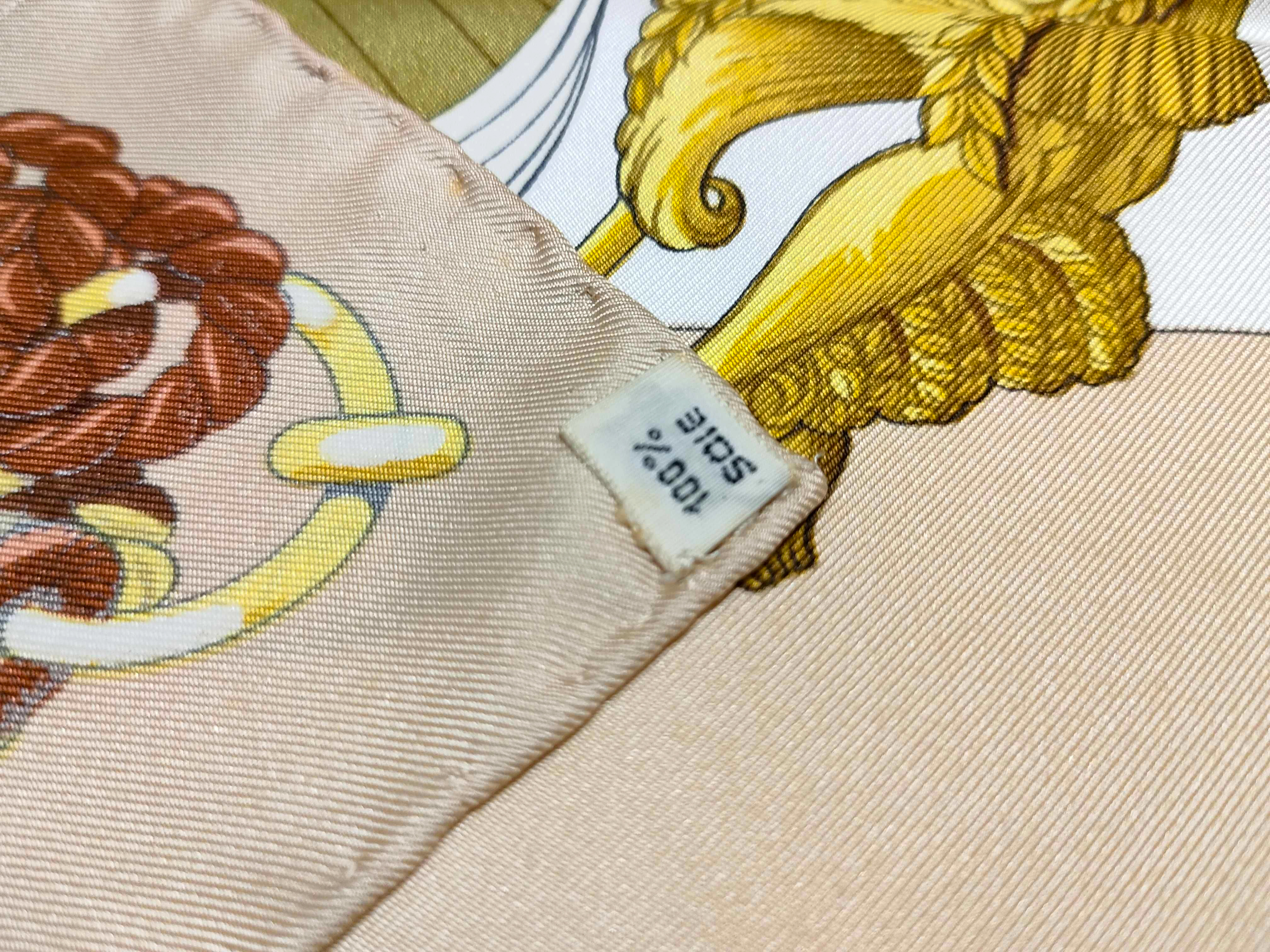 Carre 90 CHATEAUX DARRIERE (Chateau Darriere) Julie Abadi Silk Beige (Other Accessories) — view 4