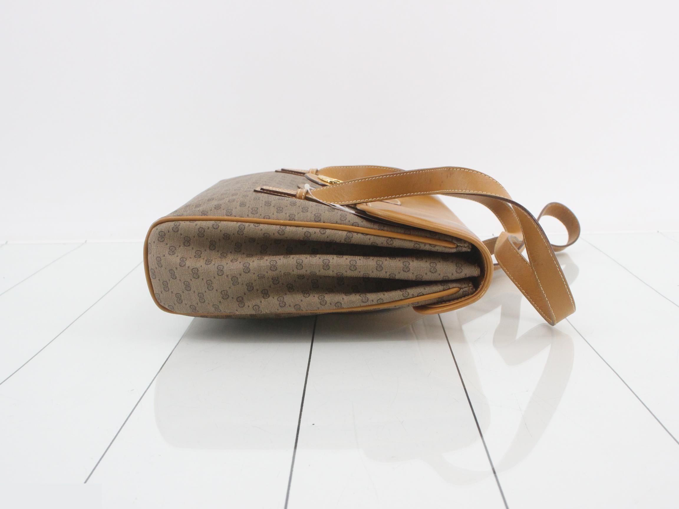Old Gucci, GG pattern — view 3