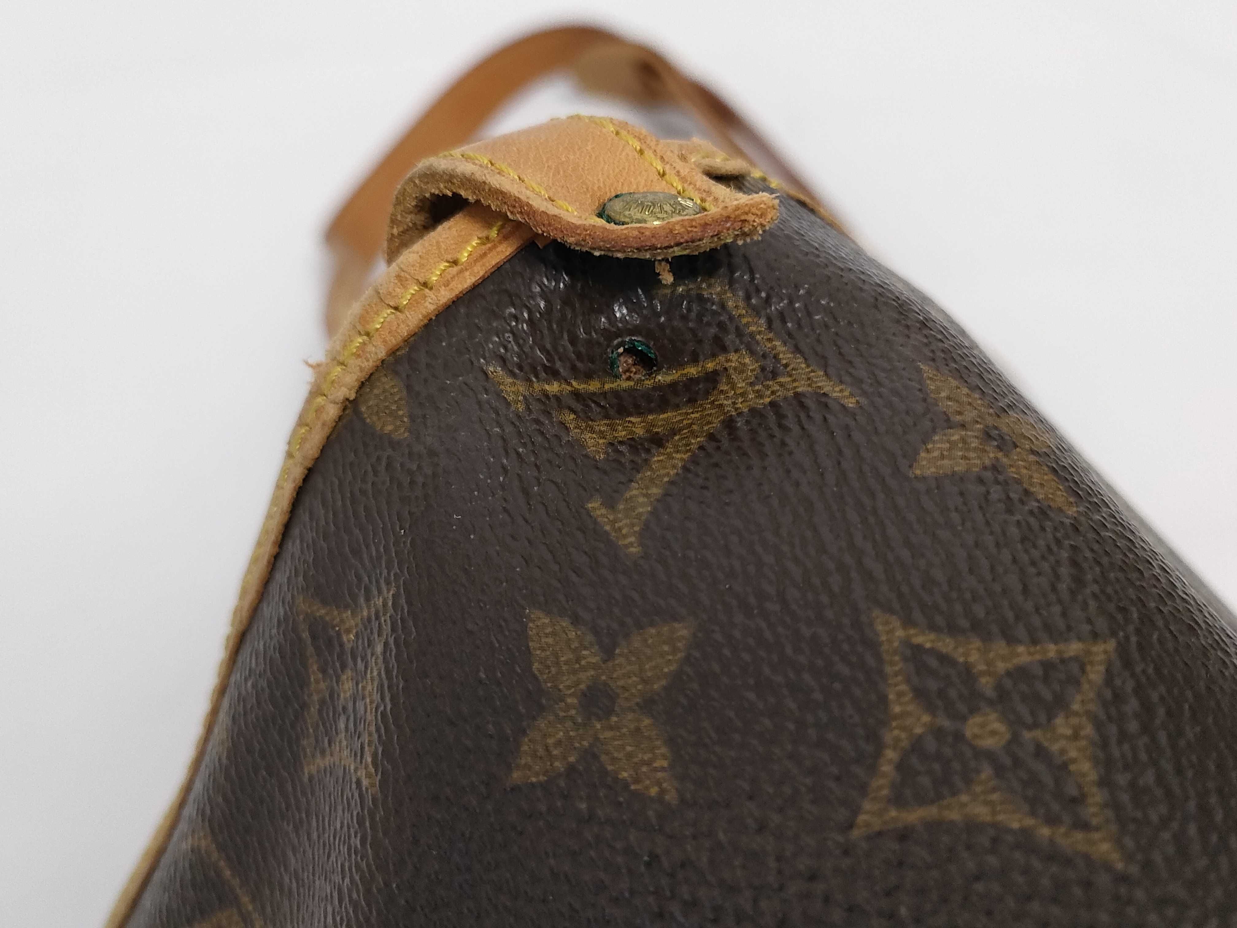 Monogram Louis Vuitton Bag Shoulder Bag — view 8