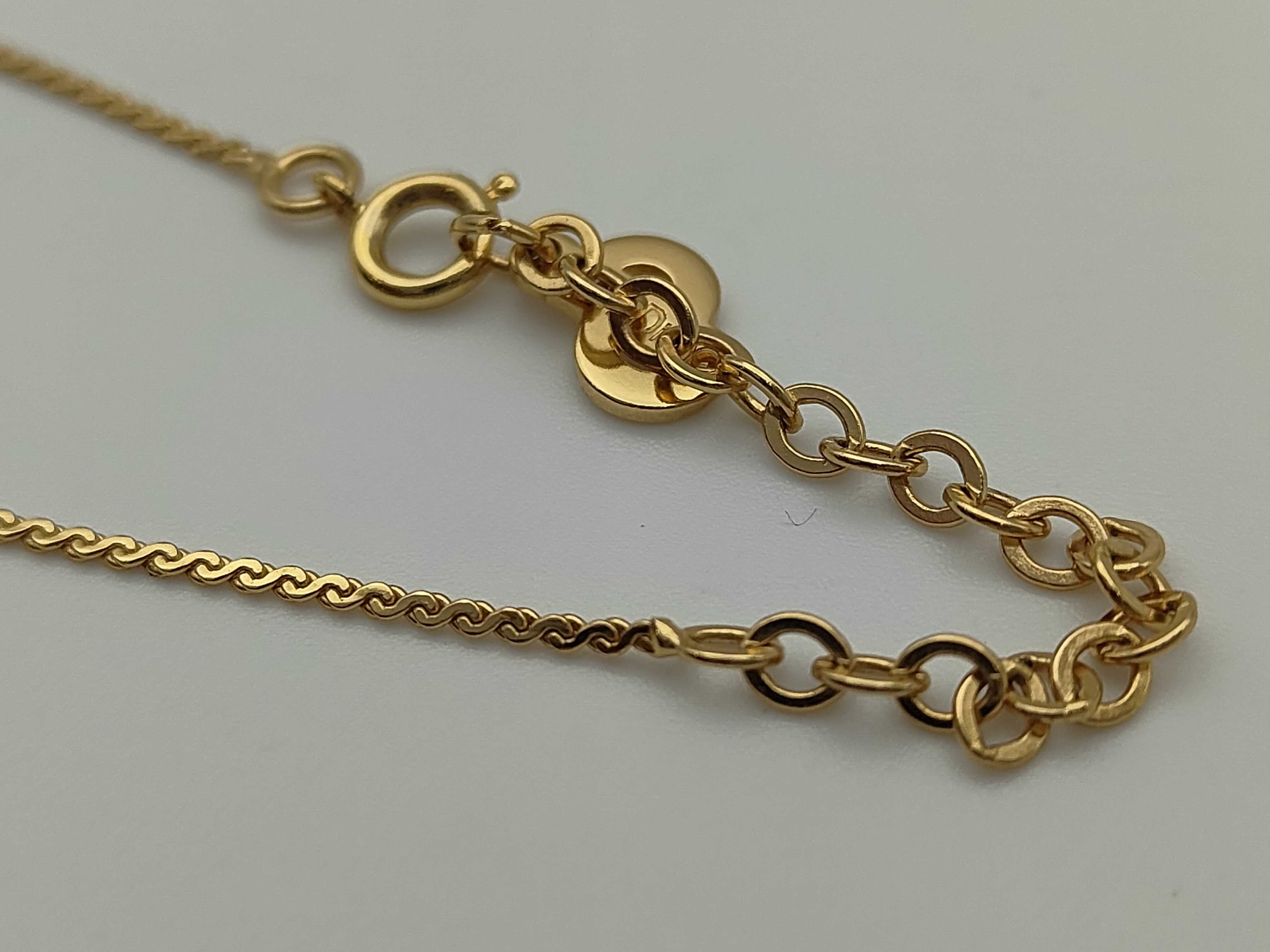 necklace — view 4