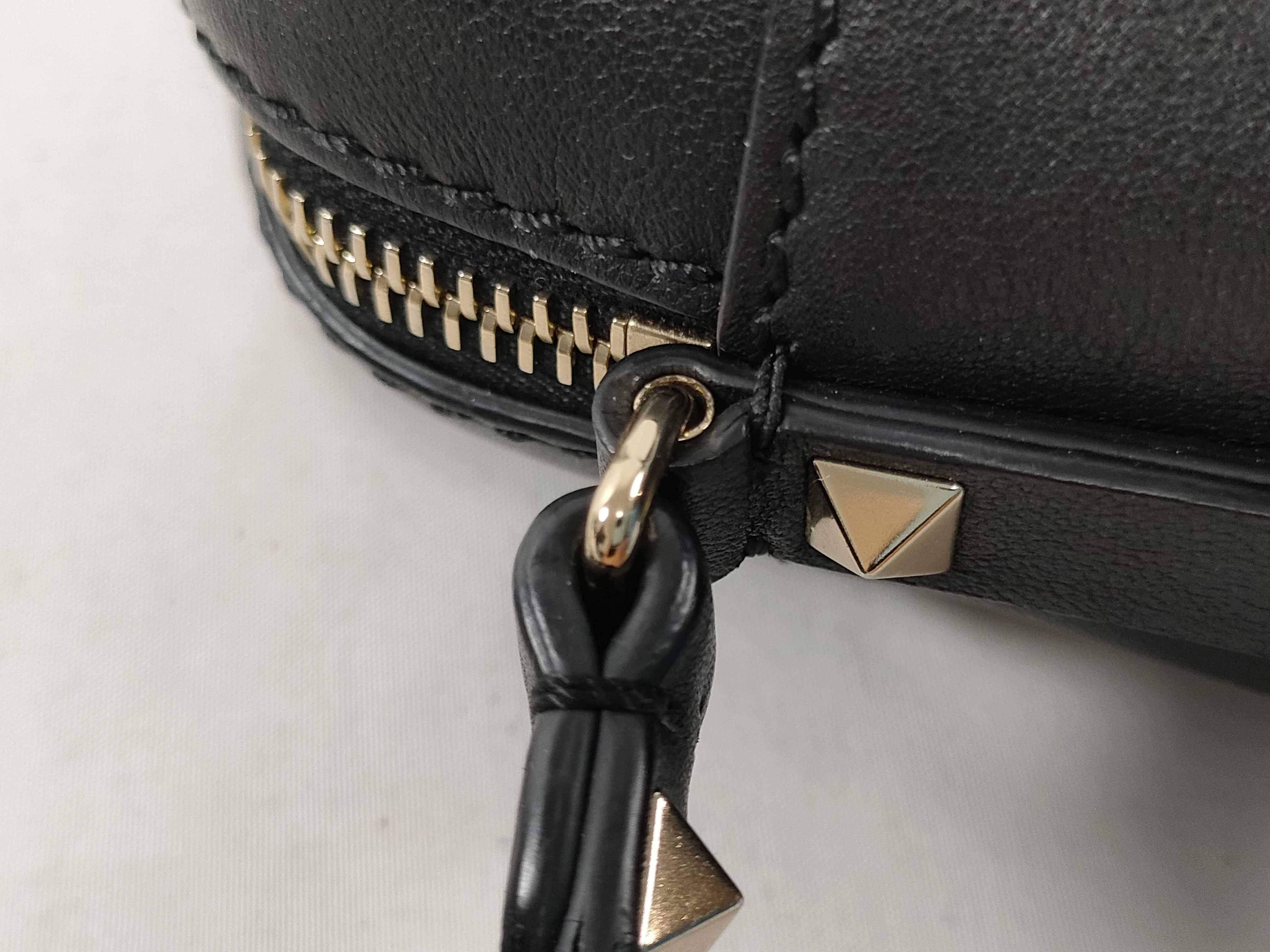 Rockstud Small Crossbody Bag Black Shoulder Bag — view 4