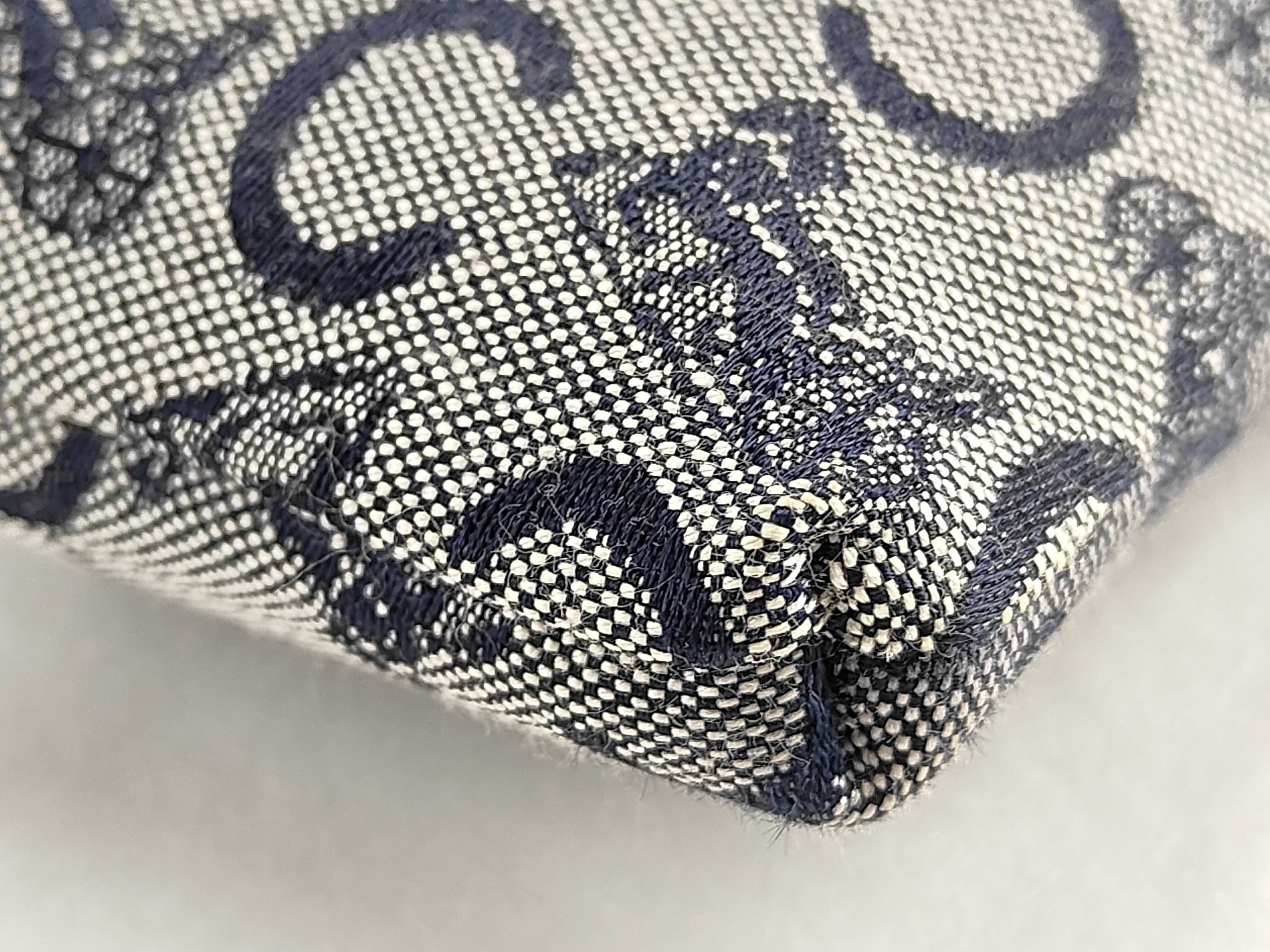 Wallets and other accessories — view 3