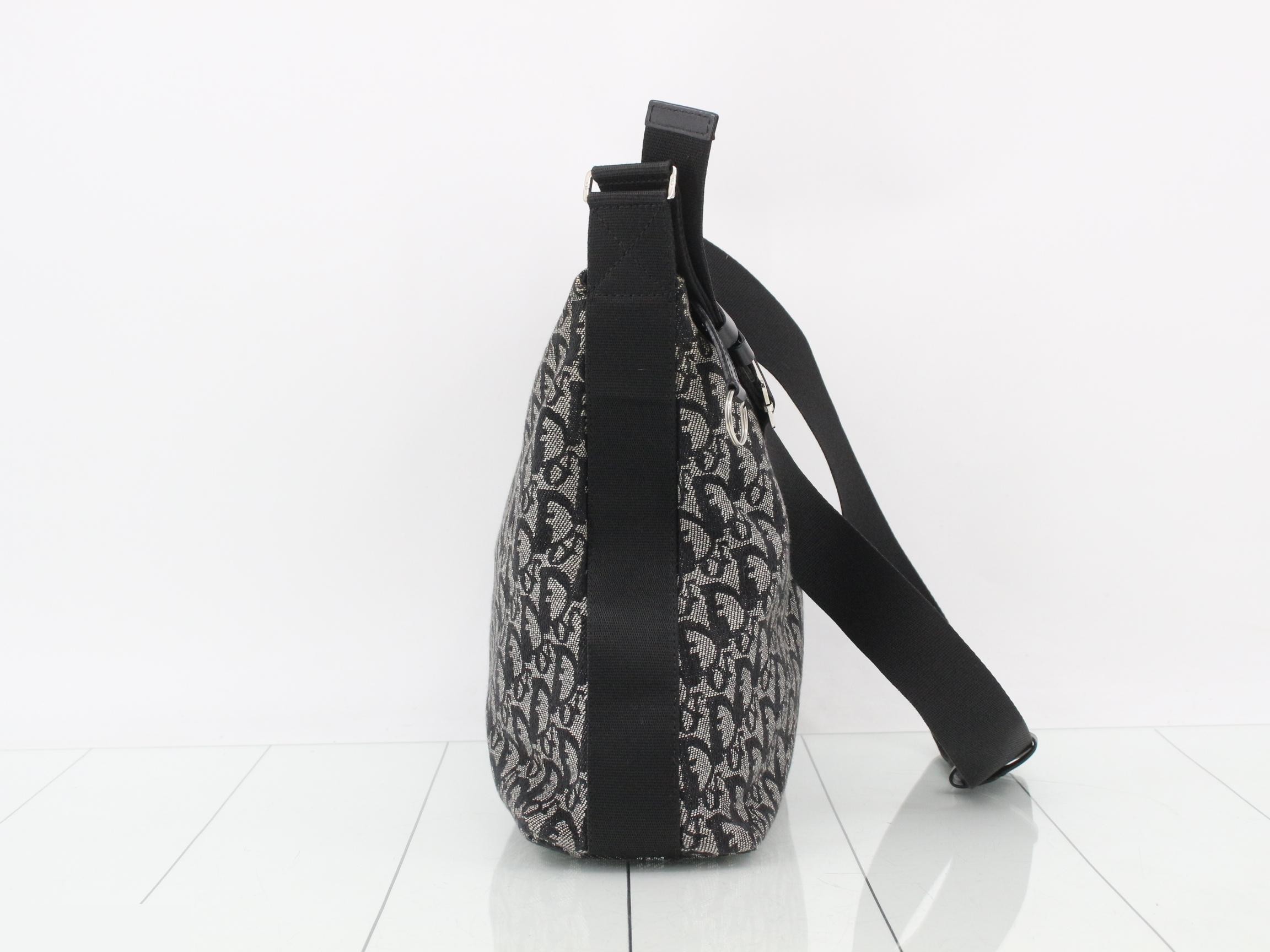 Trotter Shoulder Bag — view 4