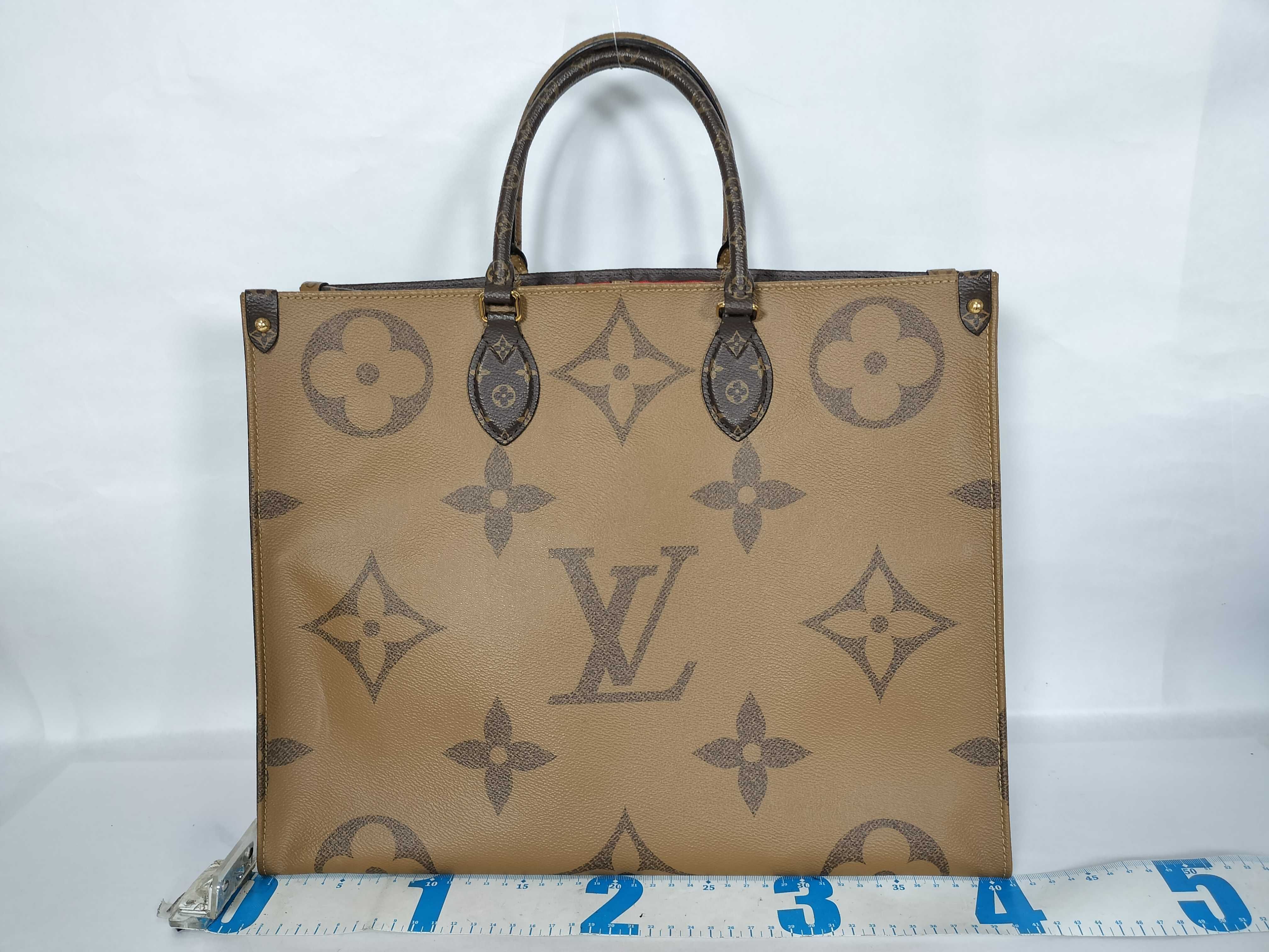 Monogram OnTheGo Monogram Giant Reverse FL4109 Tote Bag — view 2