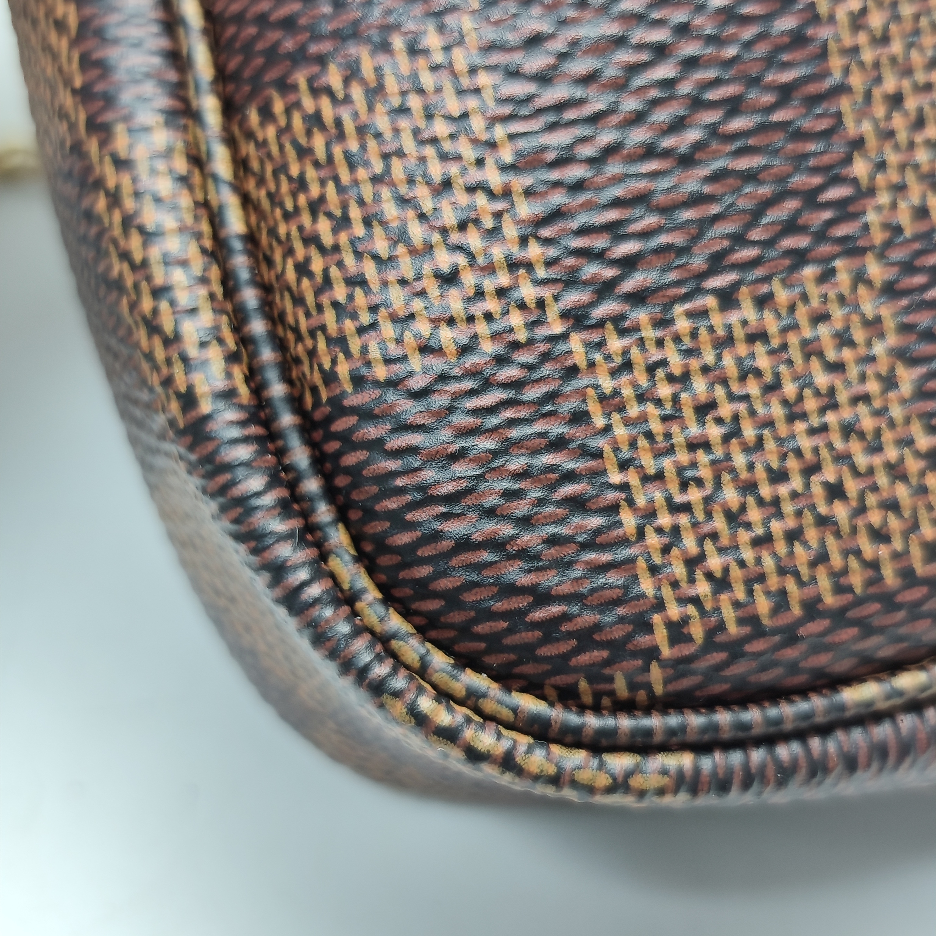 【*Shipped from: China*】LOUIS VUITTON Mini Pochette Accessoires PU Handbag — view 8