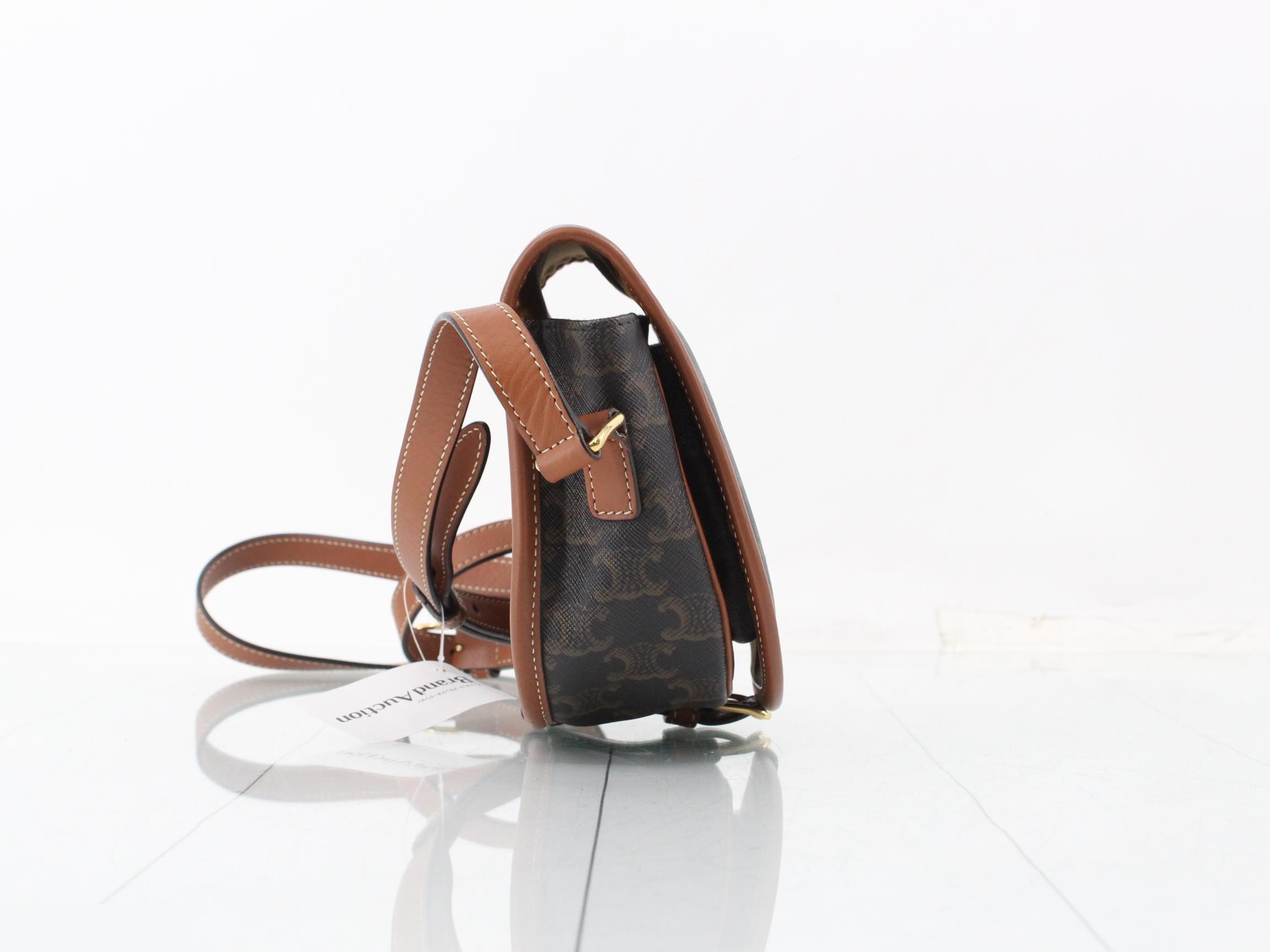 Triomphe PVC — view 4