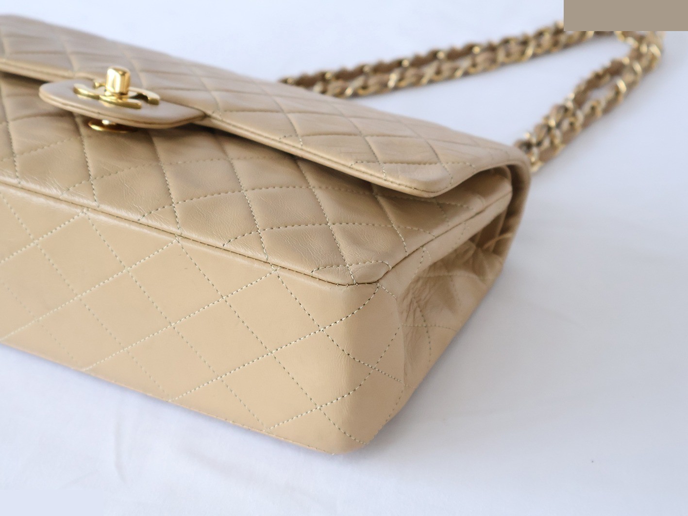 Matelassé 25 Lambskin Double Flap Double Chain Shoulder Bag, Beige — view 4