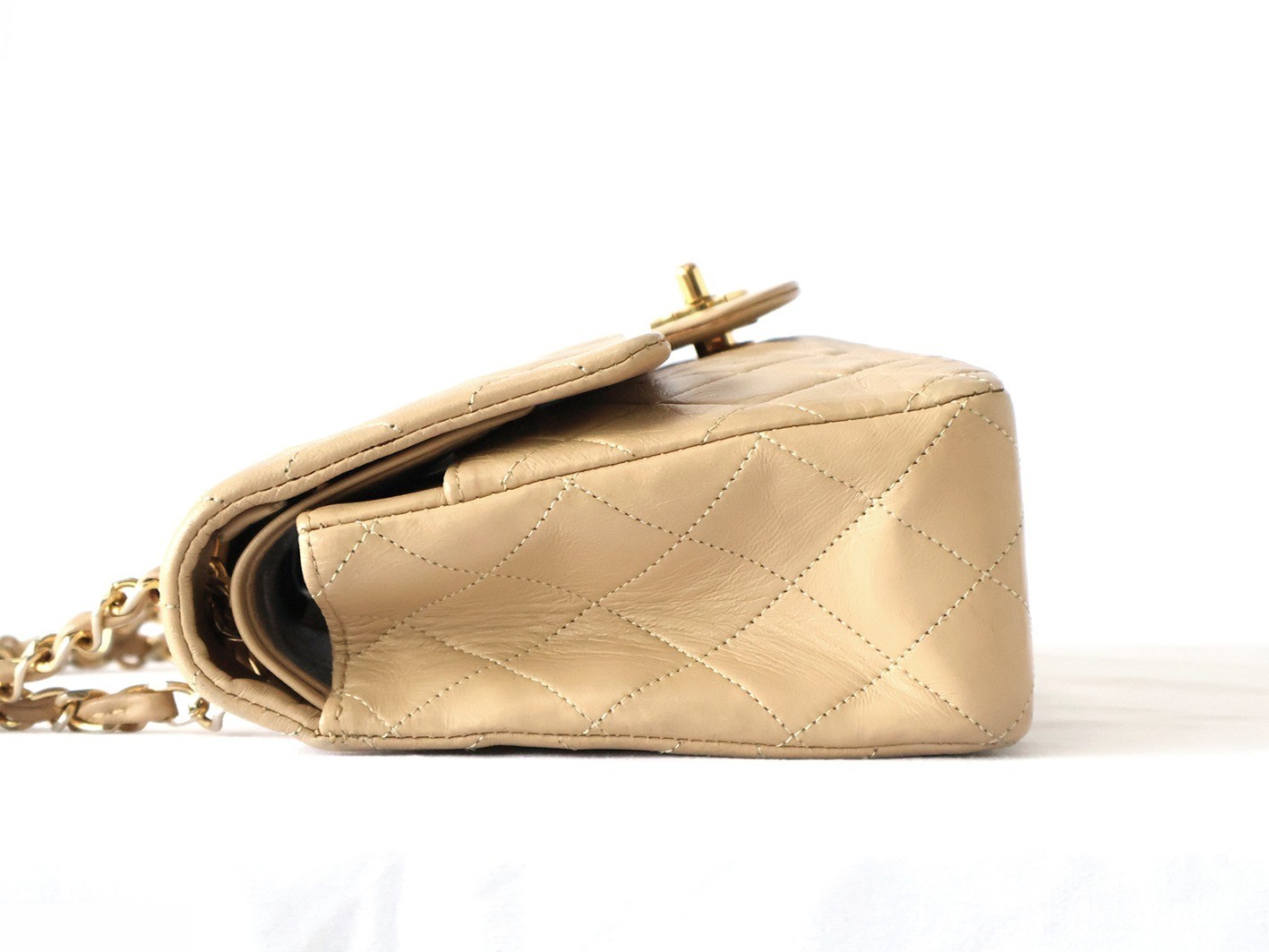 Matelassé 25 Lambskin Double Flap Double Chain Shoulder Bag, Beige — view 6