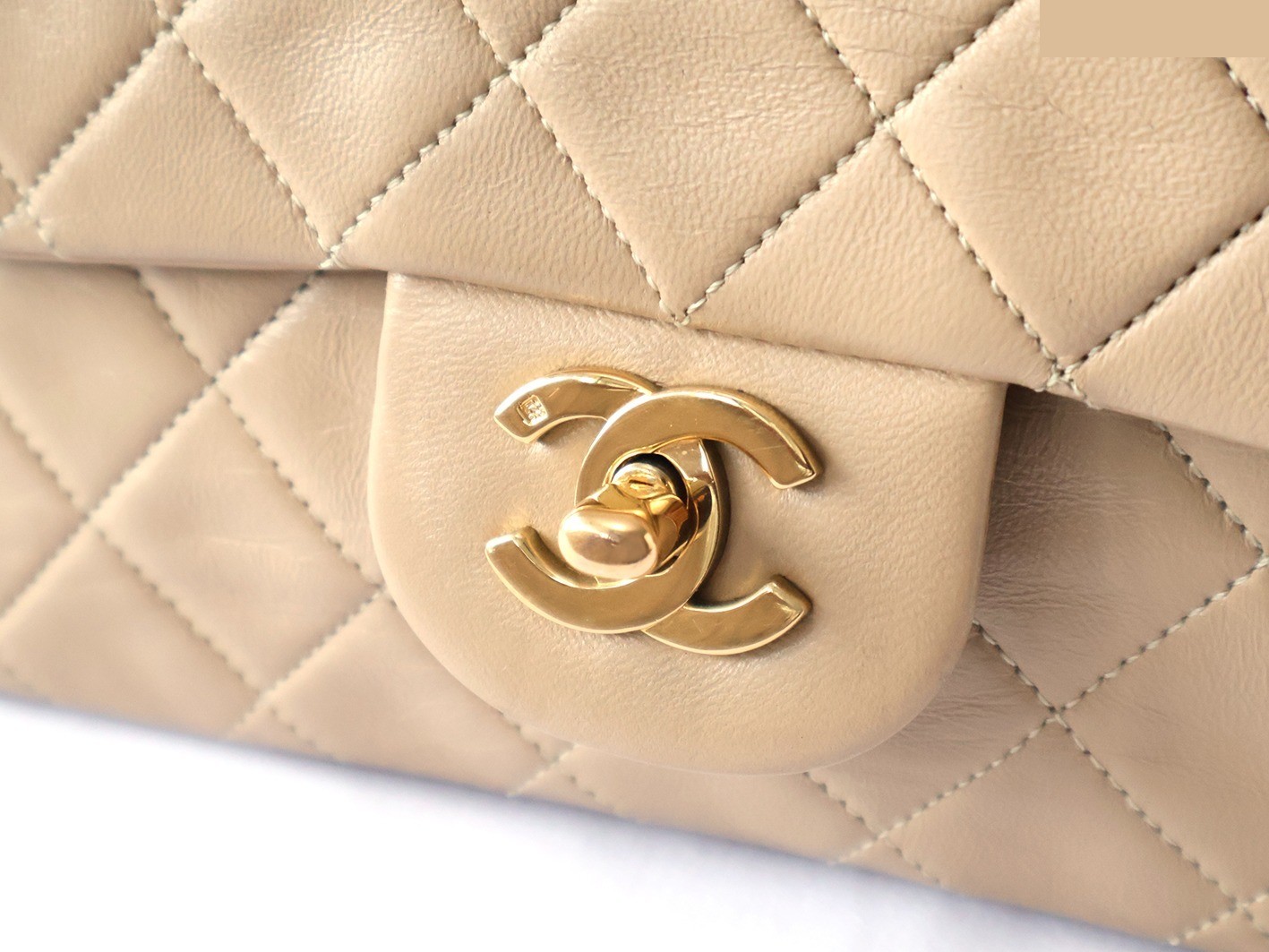 Matelassé 25 Lambskin Double Flap Double Chain Shoulder Bag, Beige — view 8
