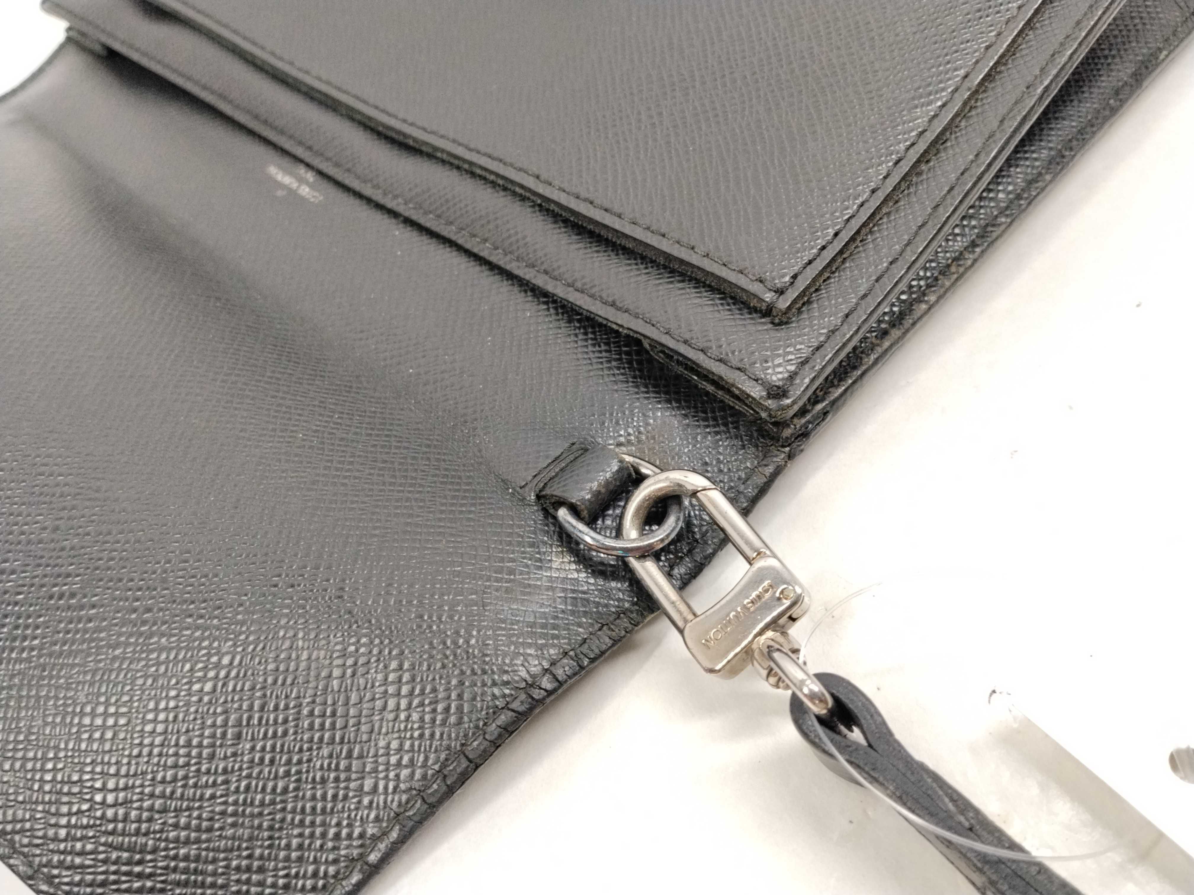 Taiga Clutch Bag — view 9