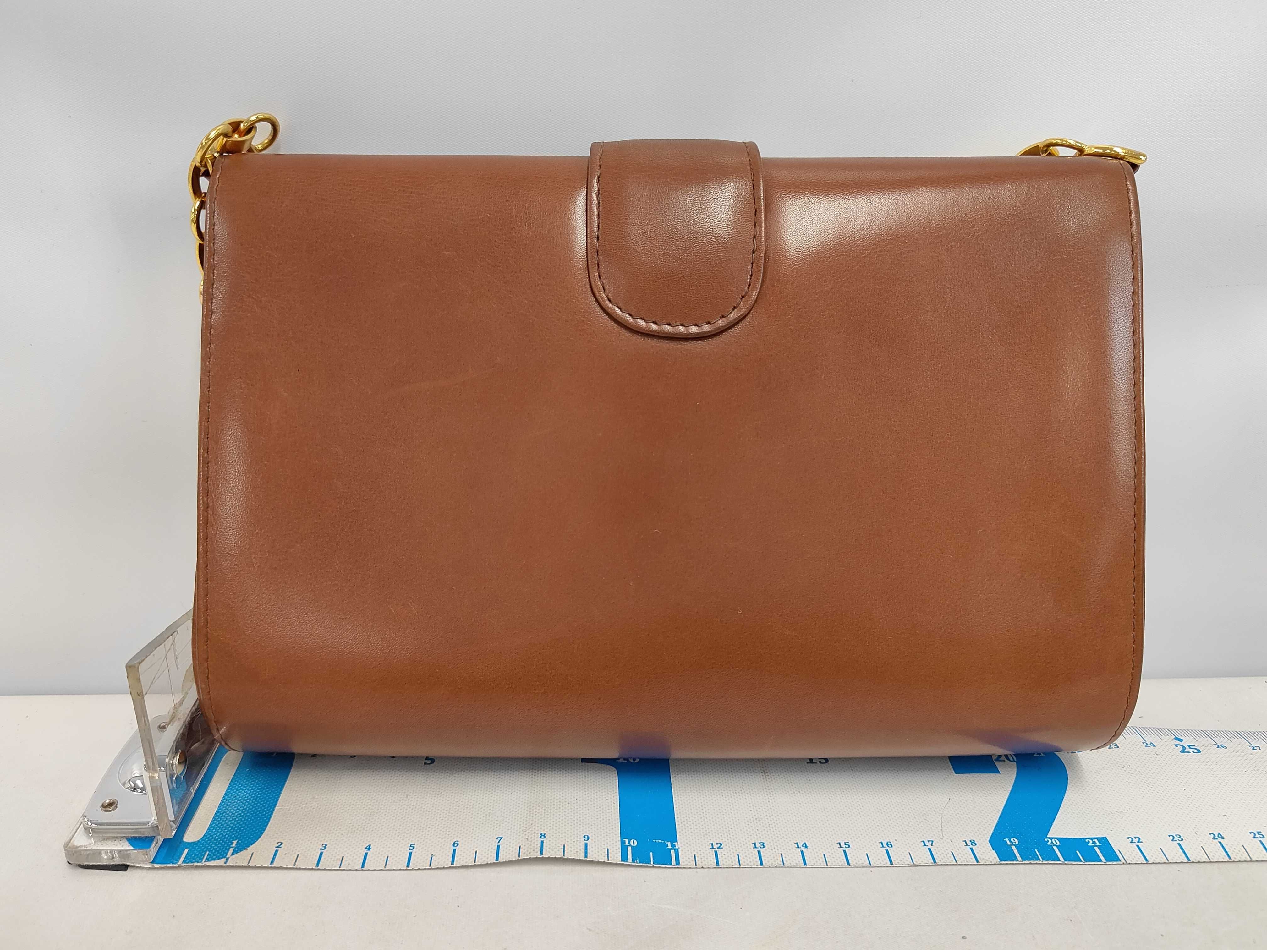 Old Gucci Interlocking G Chain Shoulder Bag — view 2