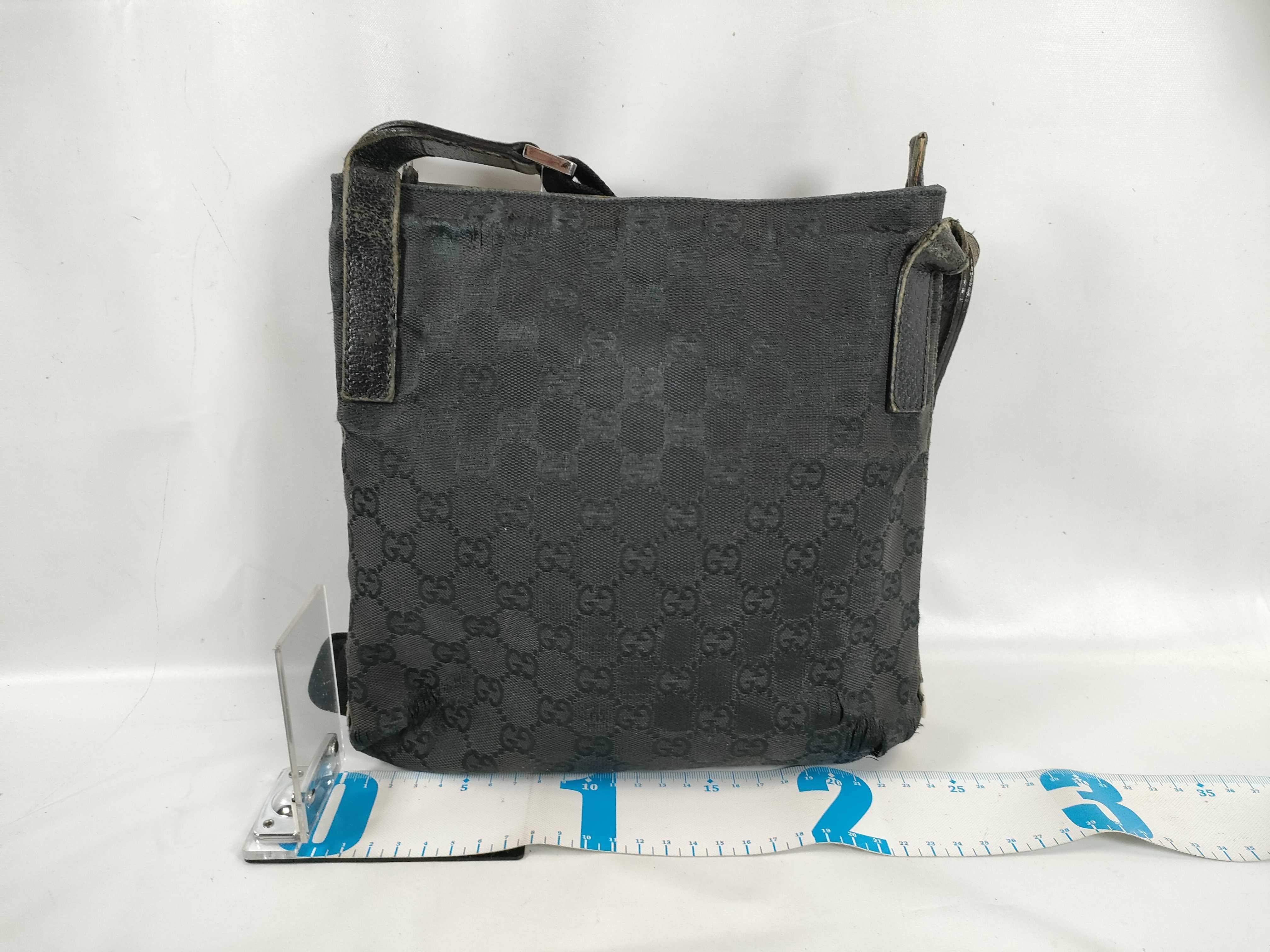 GG Canvas Shoulder Bag 467891 Shoulder Bag — view 2