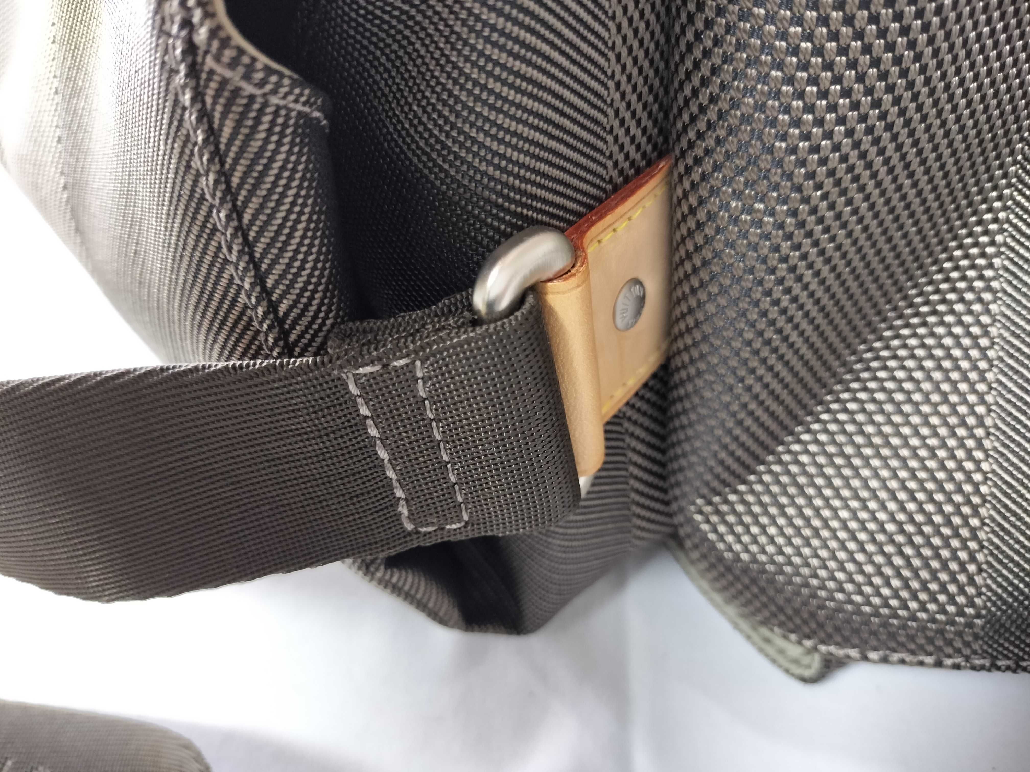 Lou Messenger Shoulder Bag — view 4