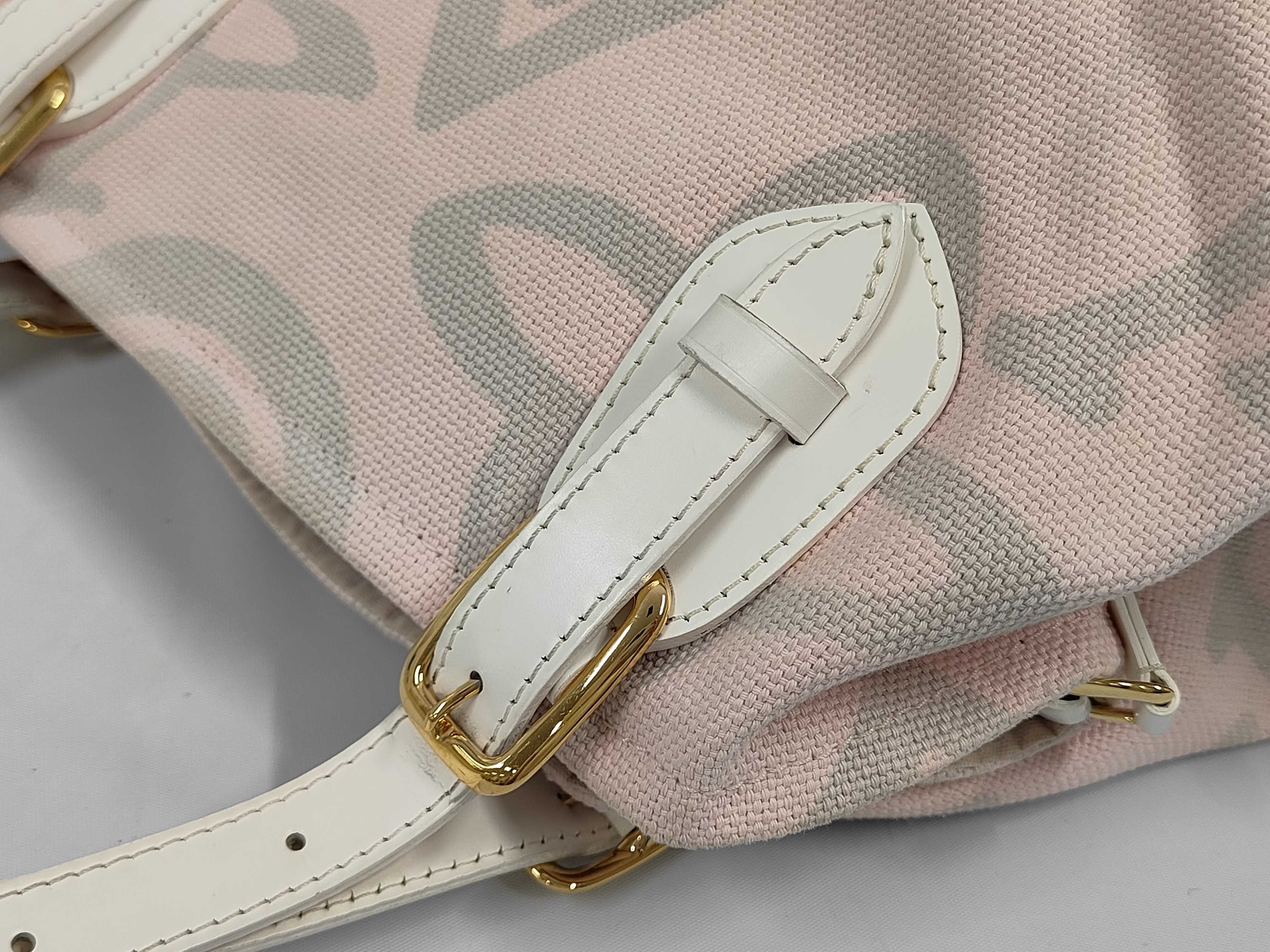 LV Taïcienne PM Tote Bag — view 7