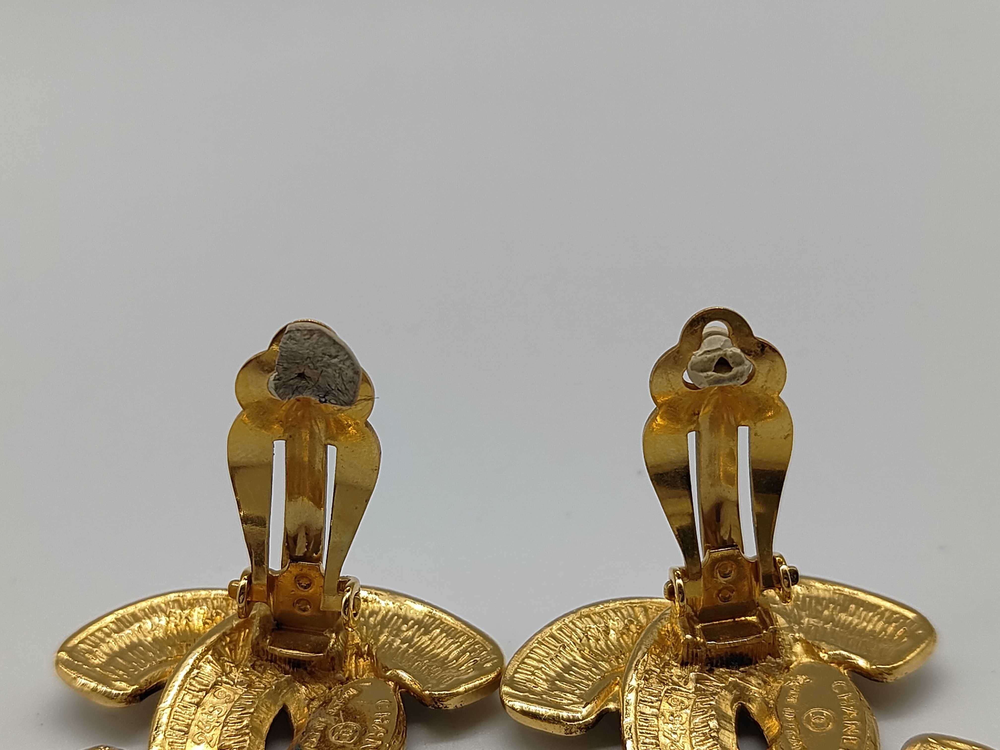 earrings, quilted design, medium size, with original box. — view 7