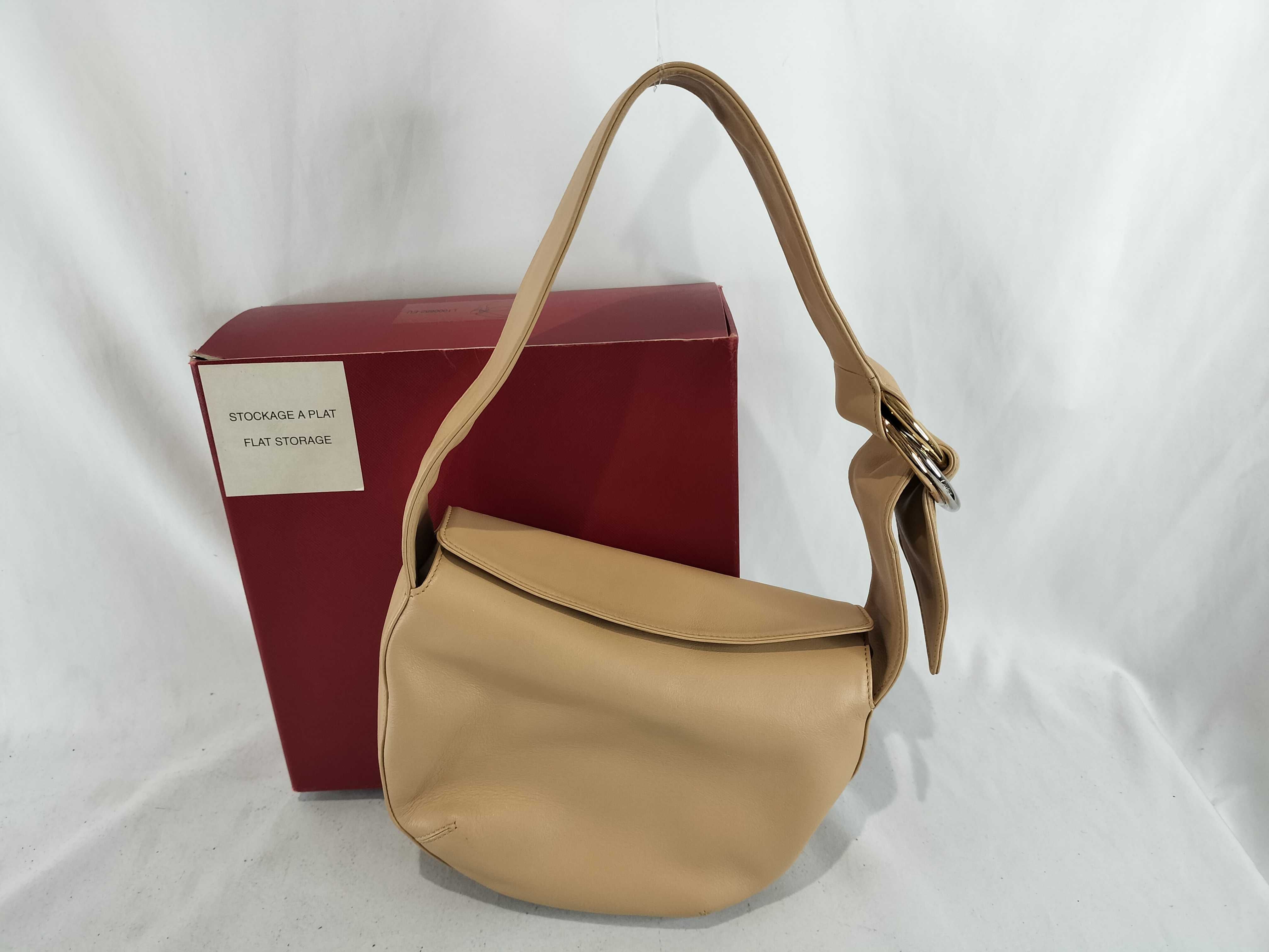 Trinity Leather One-Shoulder Handbag