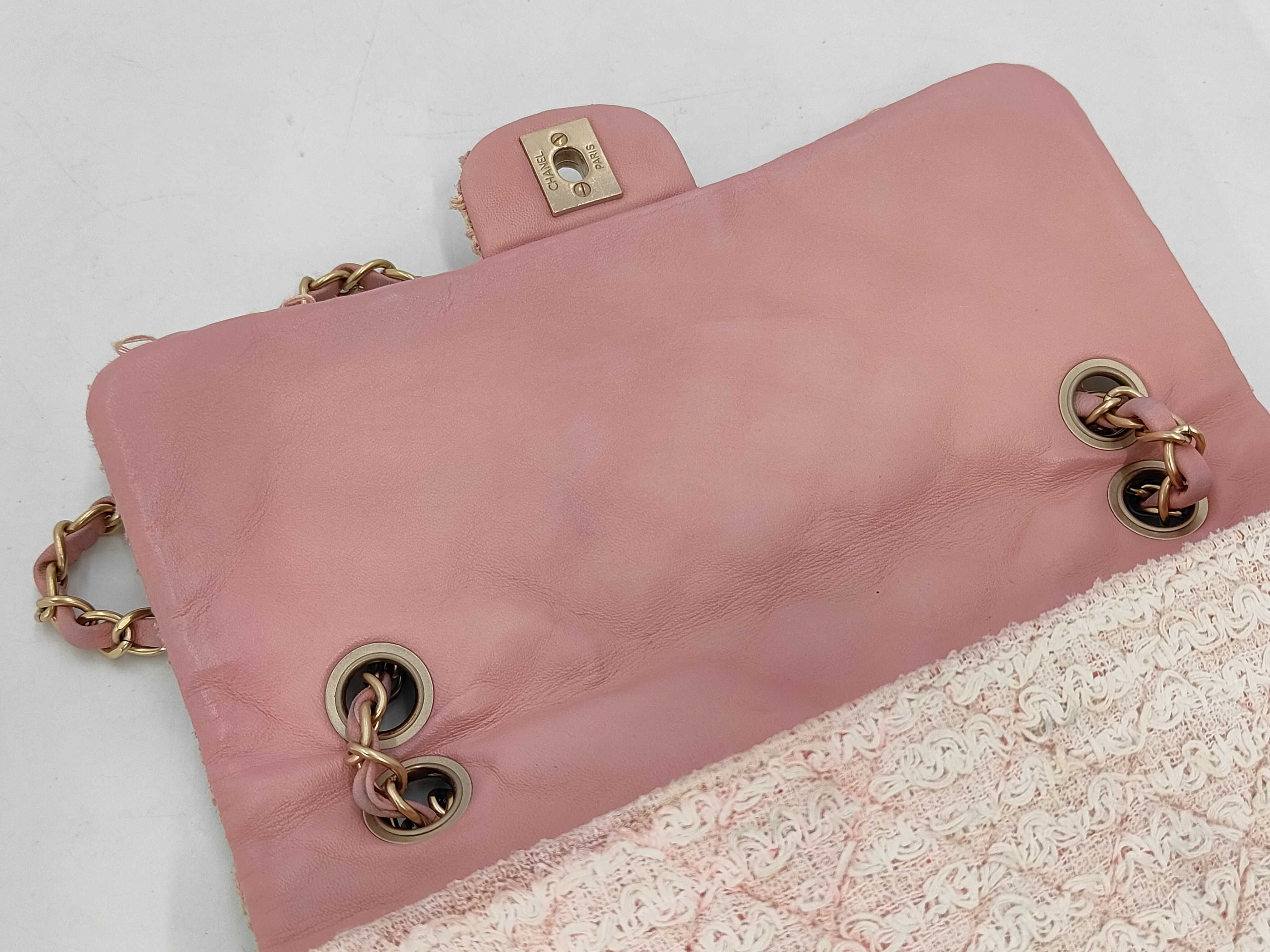 CF Medium Chain Shoulder Bag — view 11