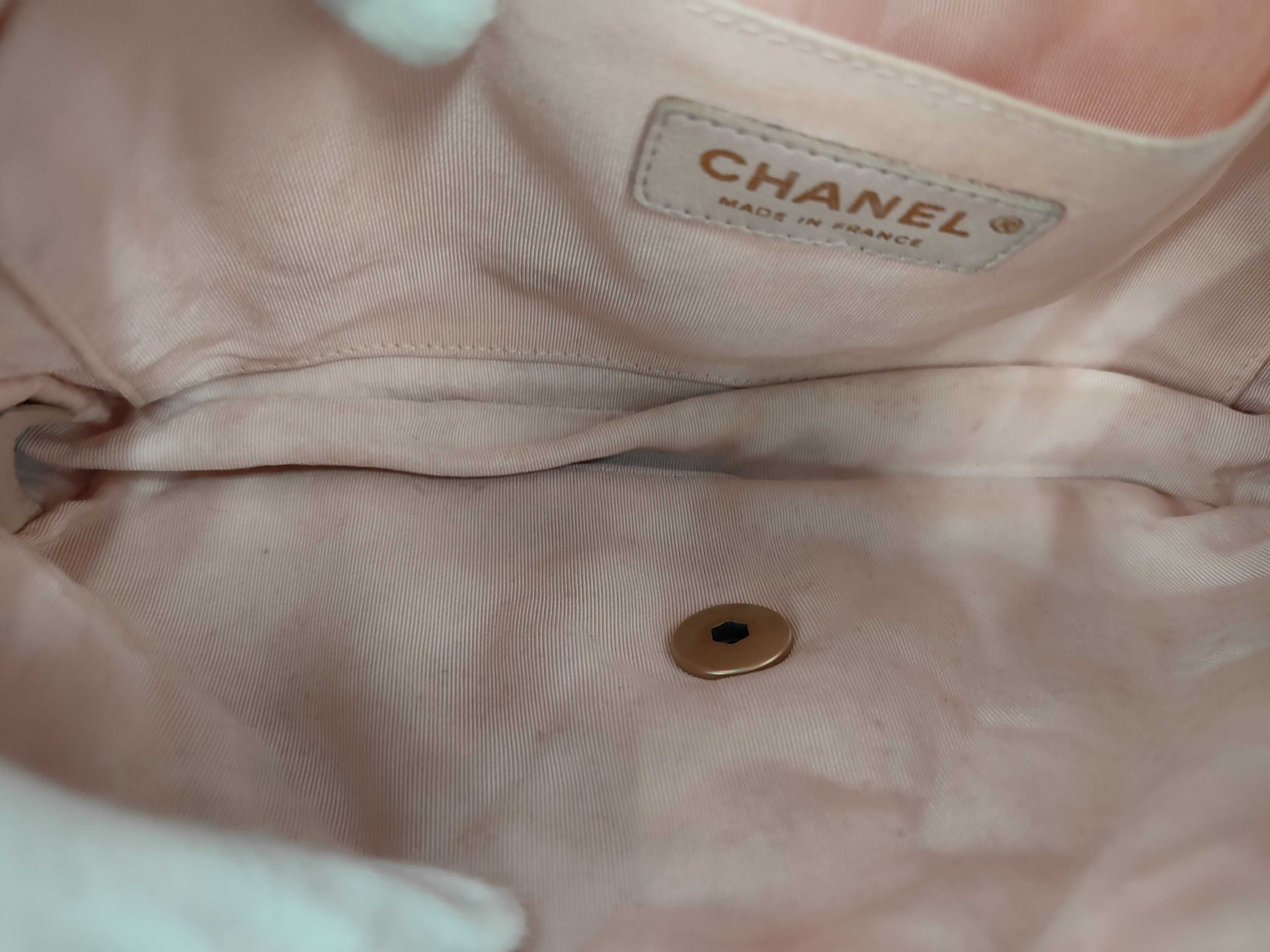 CF Medium Chain Shoulder Bag — view 8