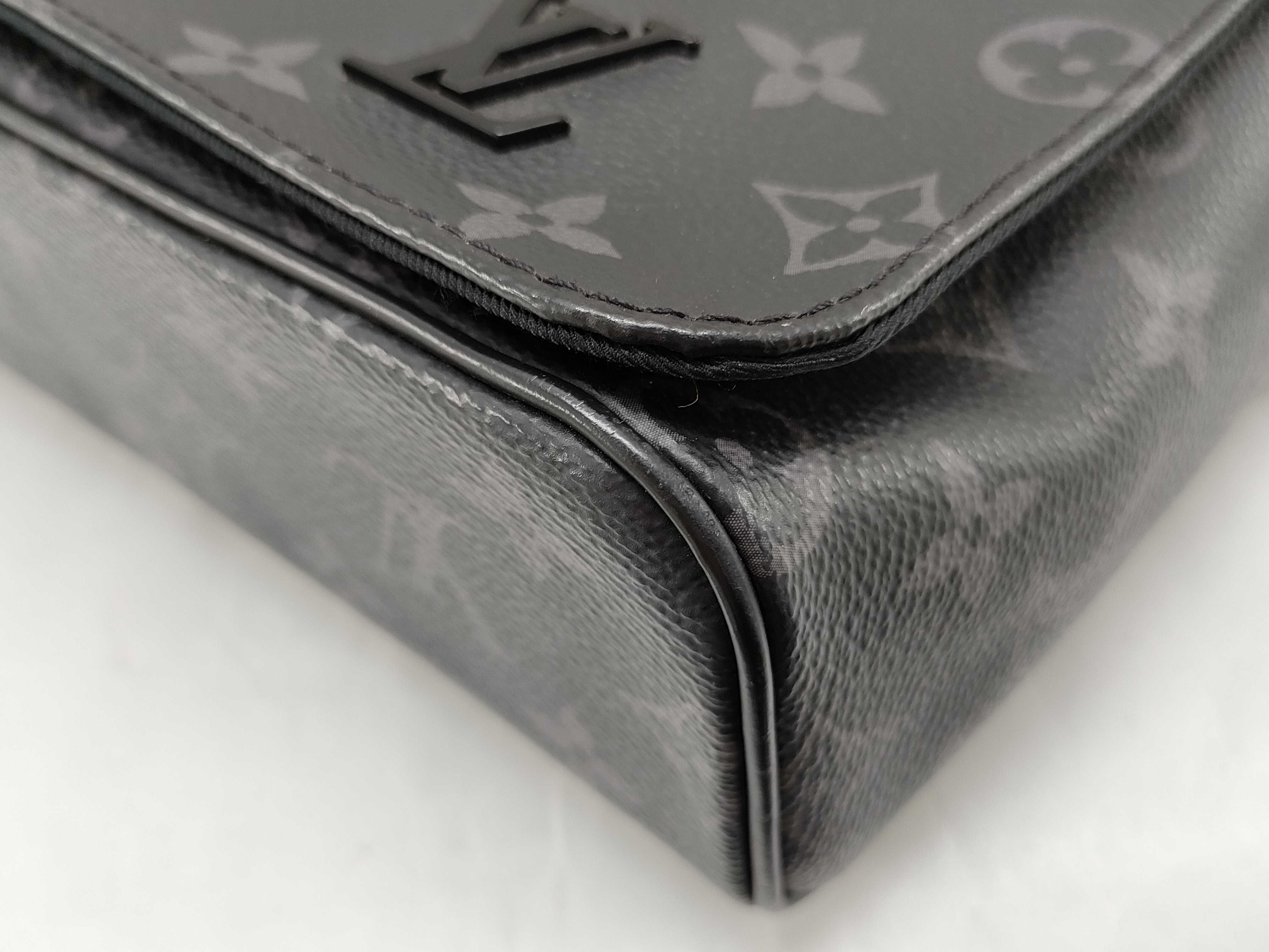 Eclipse District PM Shoulder Bag — view 6