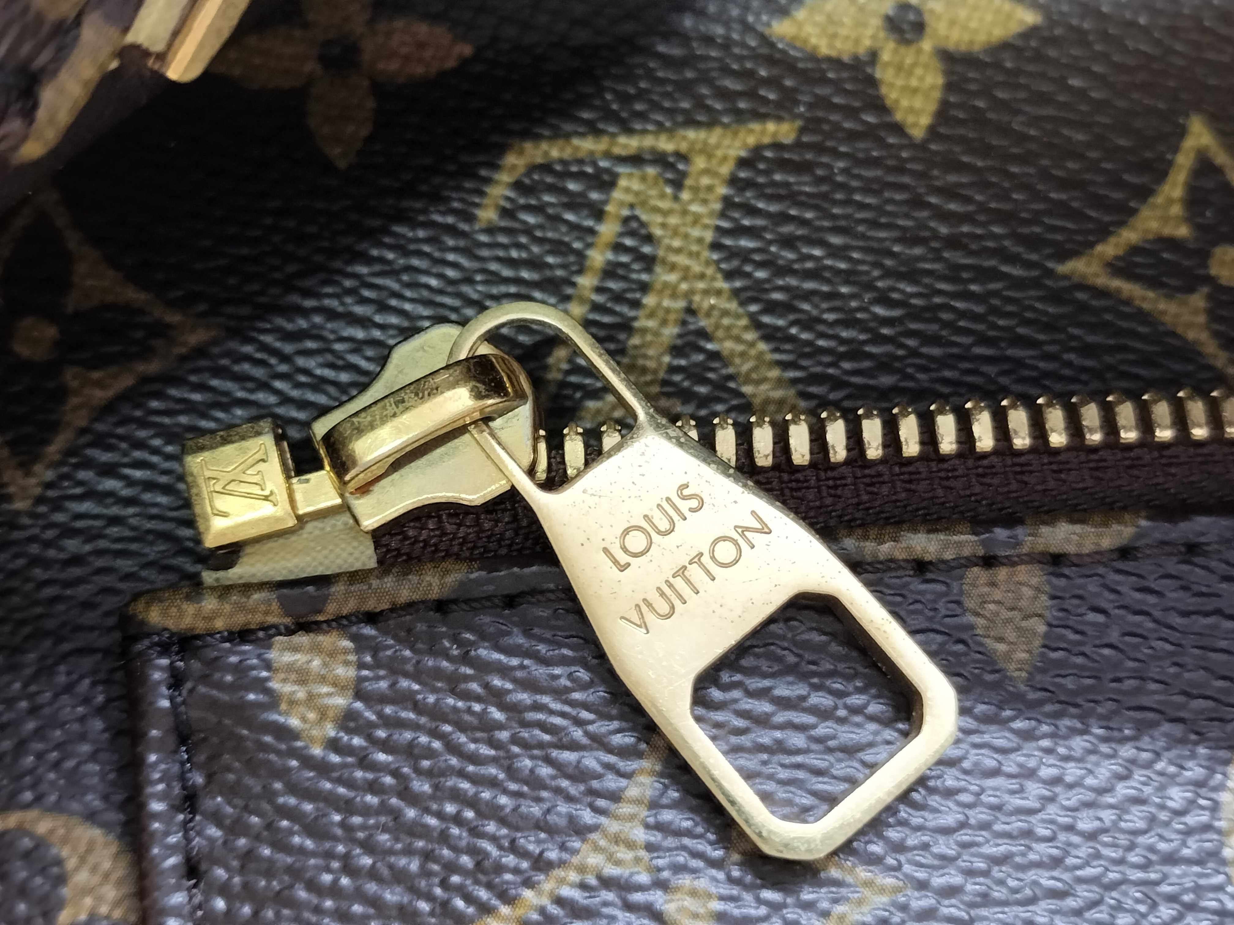 Monogram Louis Vuitton Raspail Tote Bag — view 15